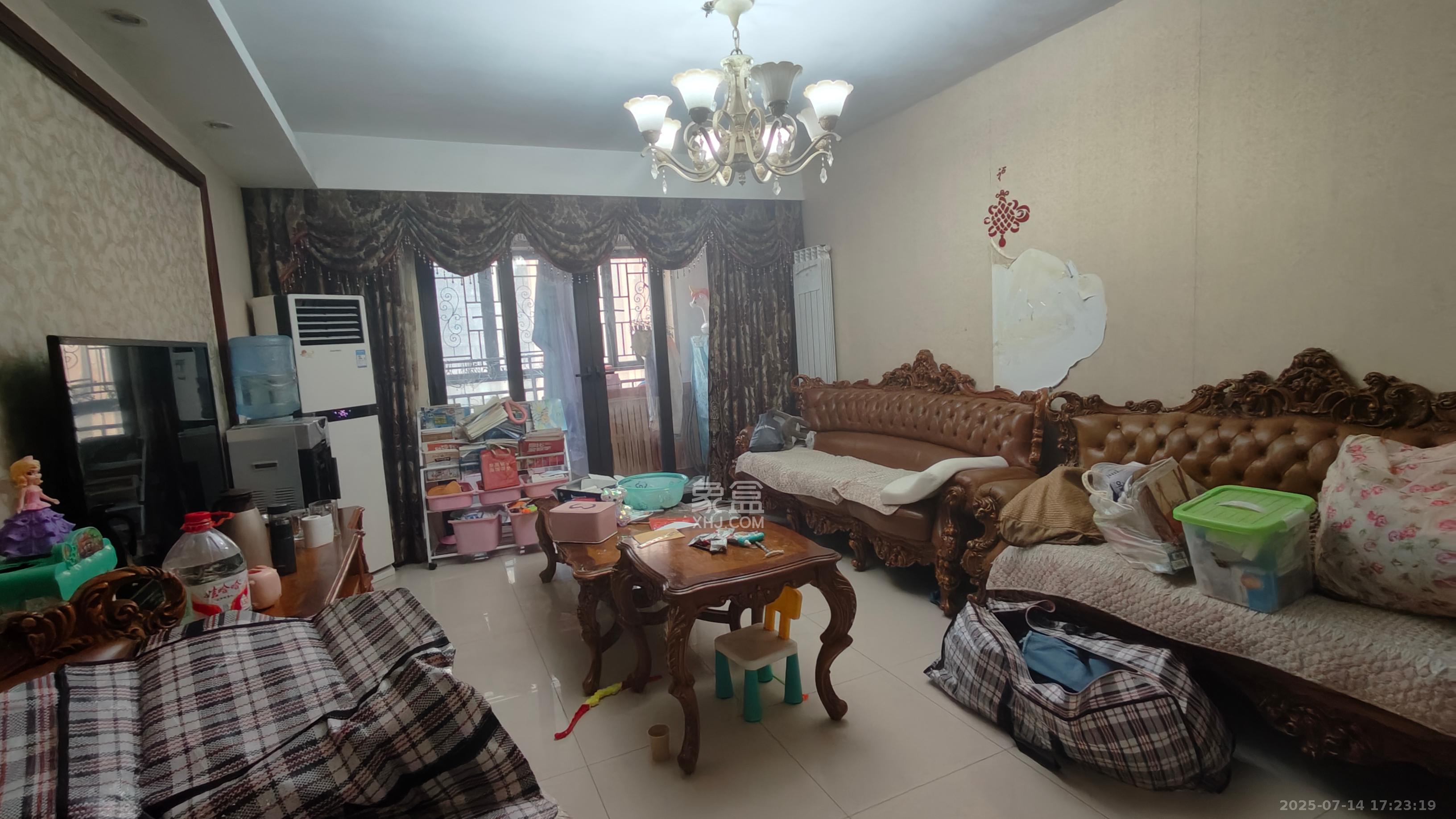 中海国际二期  4室2厅2卫    2500.0元/月 中海国际二期  4室2厅2卫    2500.0元/月室内图1