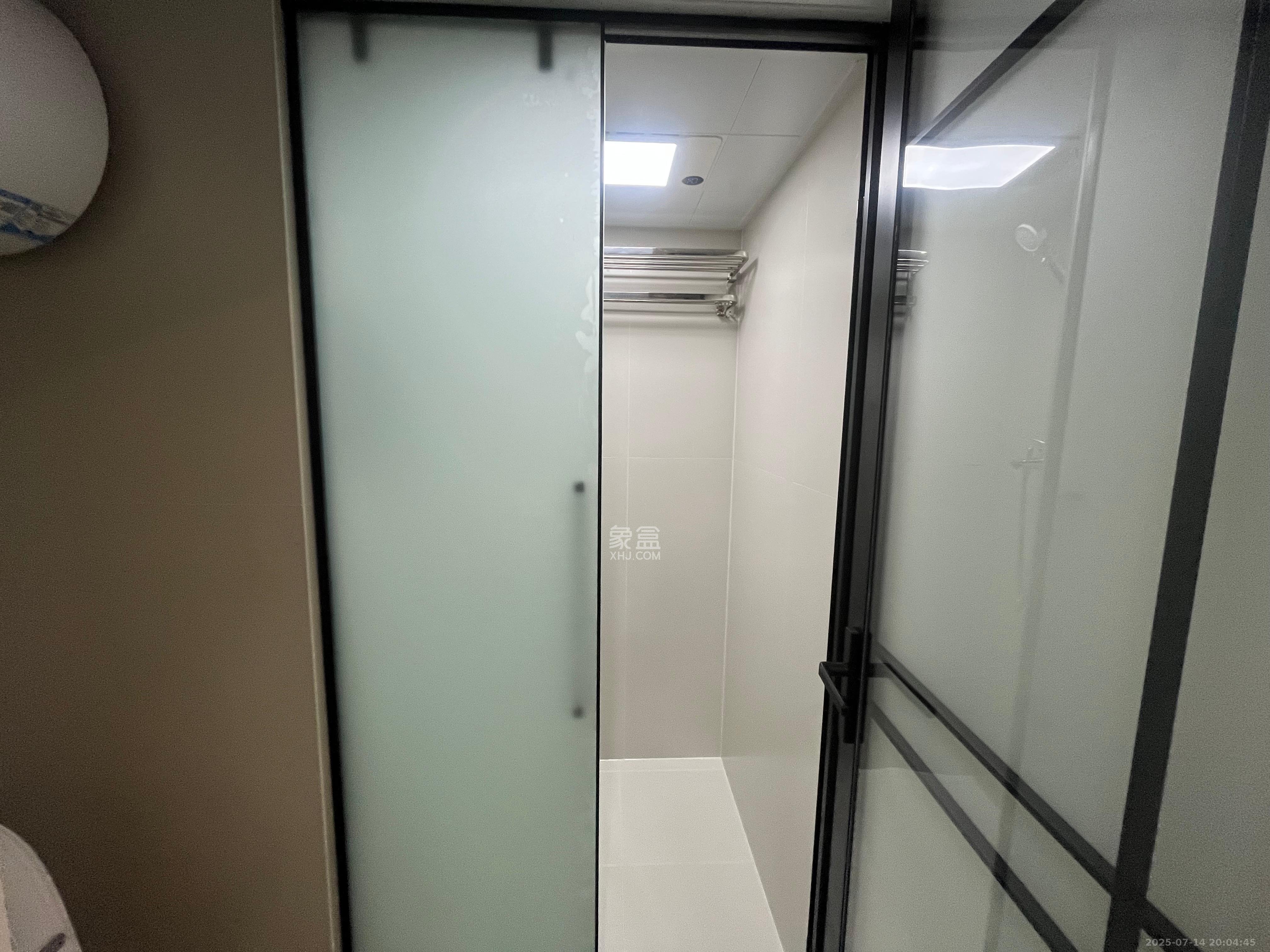恒大珺悦府  2室1厅1卫    3000.0元/月室内图