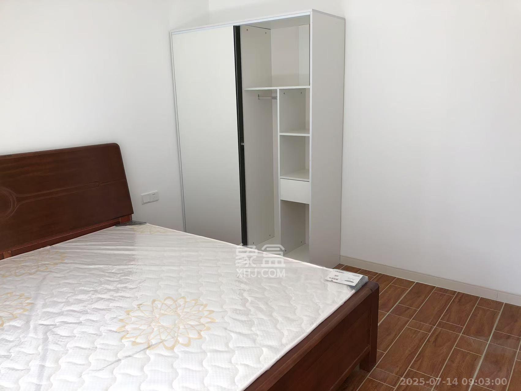 南山十里天池  3室2厅2卫    2300.0元/月 南山十里天池  3室2厅2卫    2300.0元/月室内图