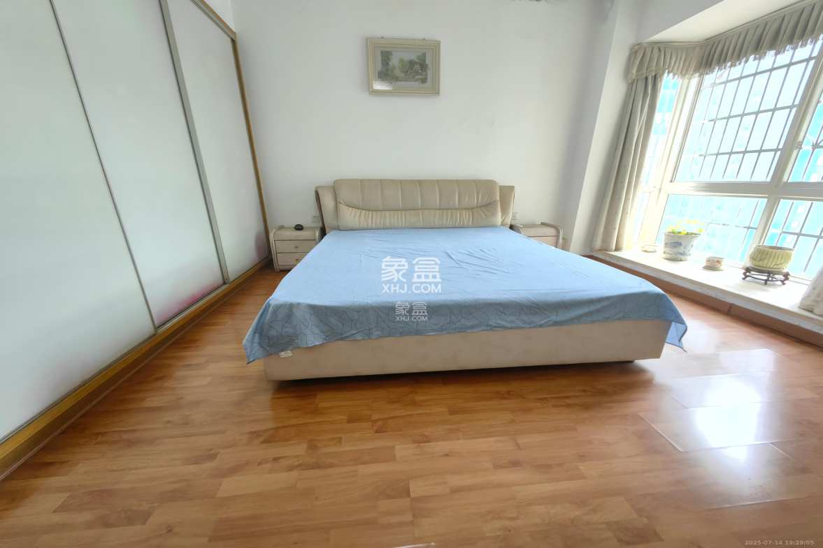 广泰家园 3室2厅2卫 1800.00元/月 广泰家园 3室2厅2卫 1800.00元/月室内图