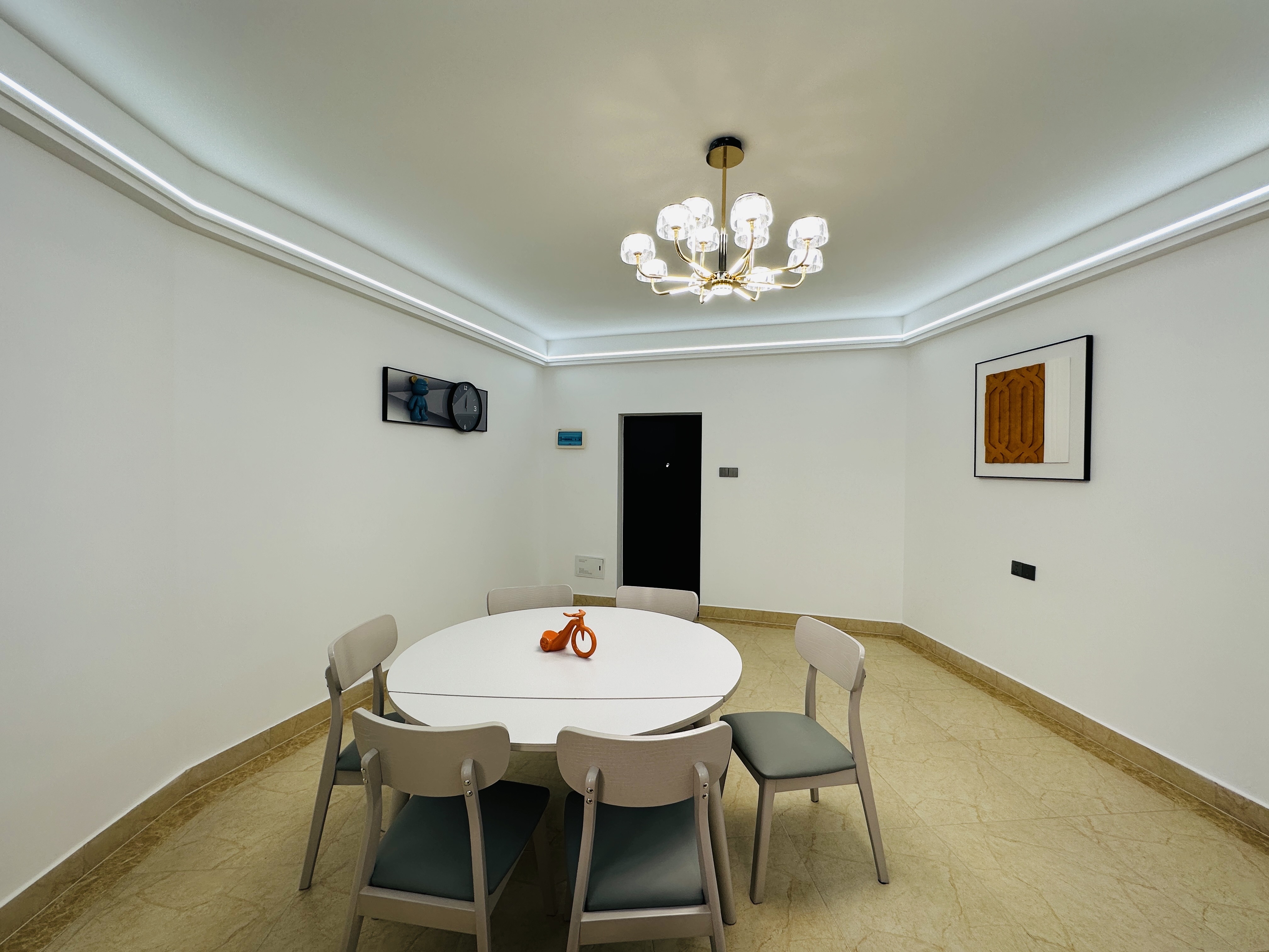 怡昌花园  3室2厅2卫    128.0万 怡昌花园  3室2厅2卫    128.0万客厅