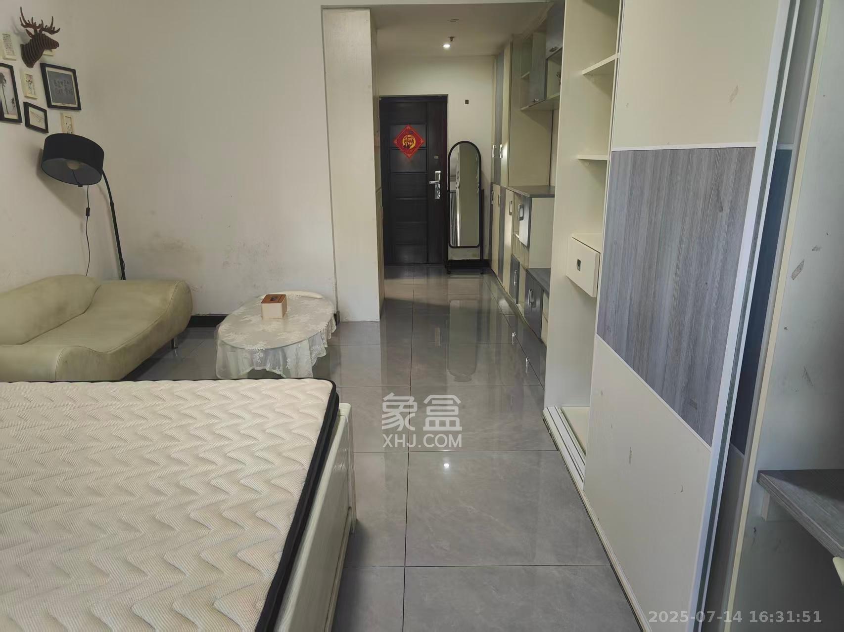 宏聚地中海 1室1厅1卫 1500.0元/月 宏聚地中海 1室1厅1卫 1500.0元/月室内图