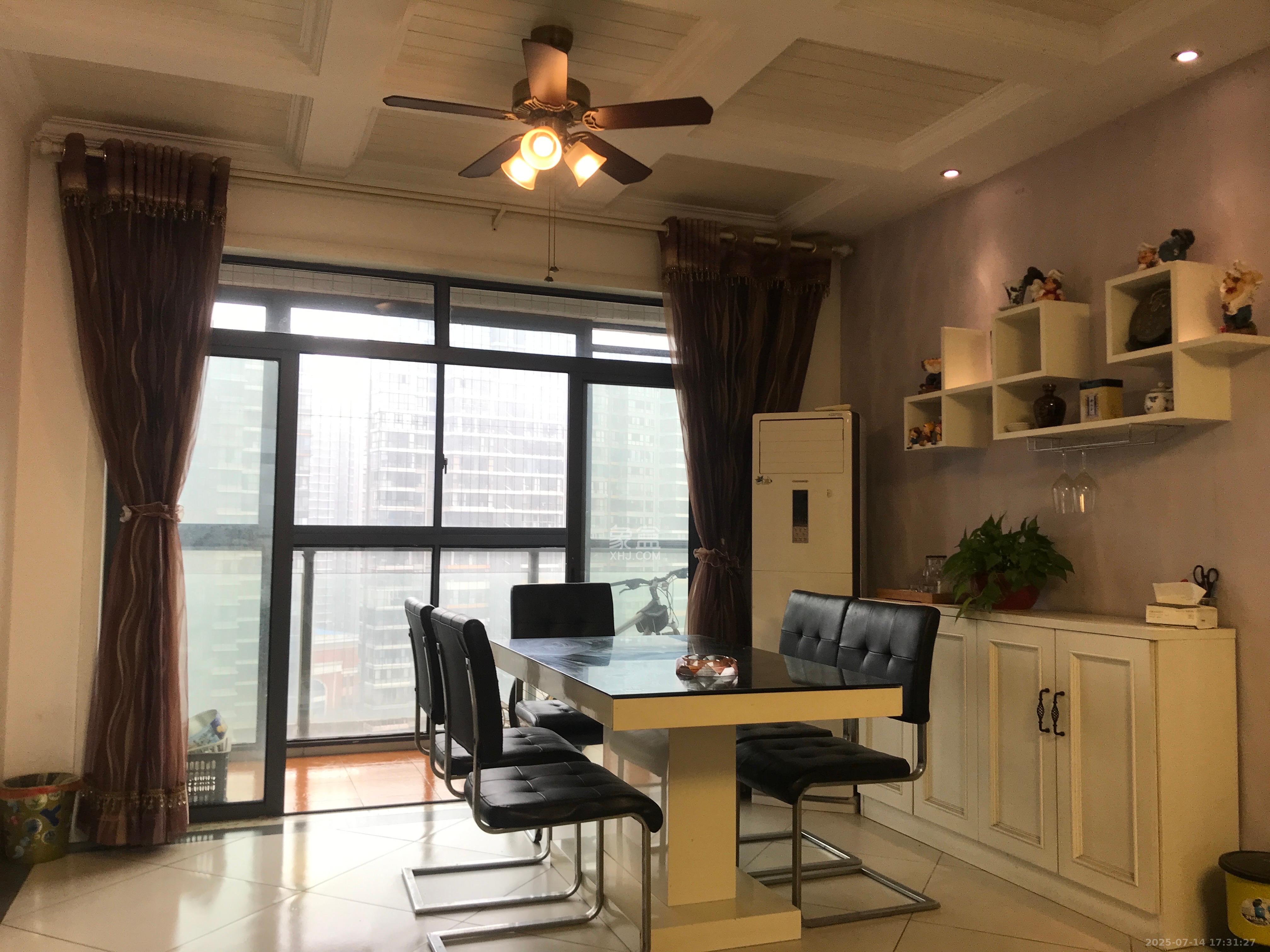 恒基凯旋门一二期 4室2厅2卫 3000.0元/月 恒基凯旋门一二期 4室2厅2卫 3000.0元/月室内图