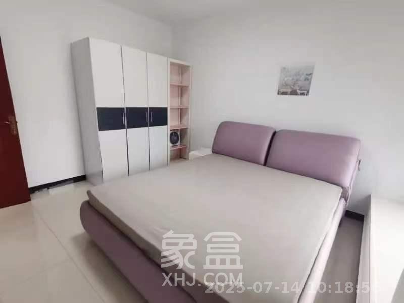 蓝山郡  3室2厅1卫   2100.00元/月室内图