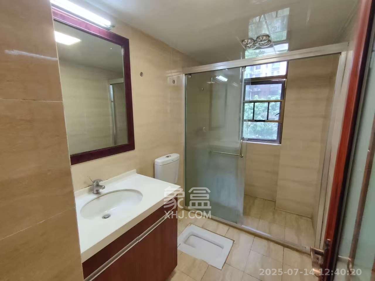 江山帝景哈佛  4室2厅2卫    2300.0元/月室内图