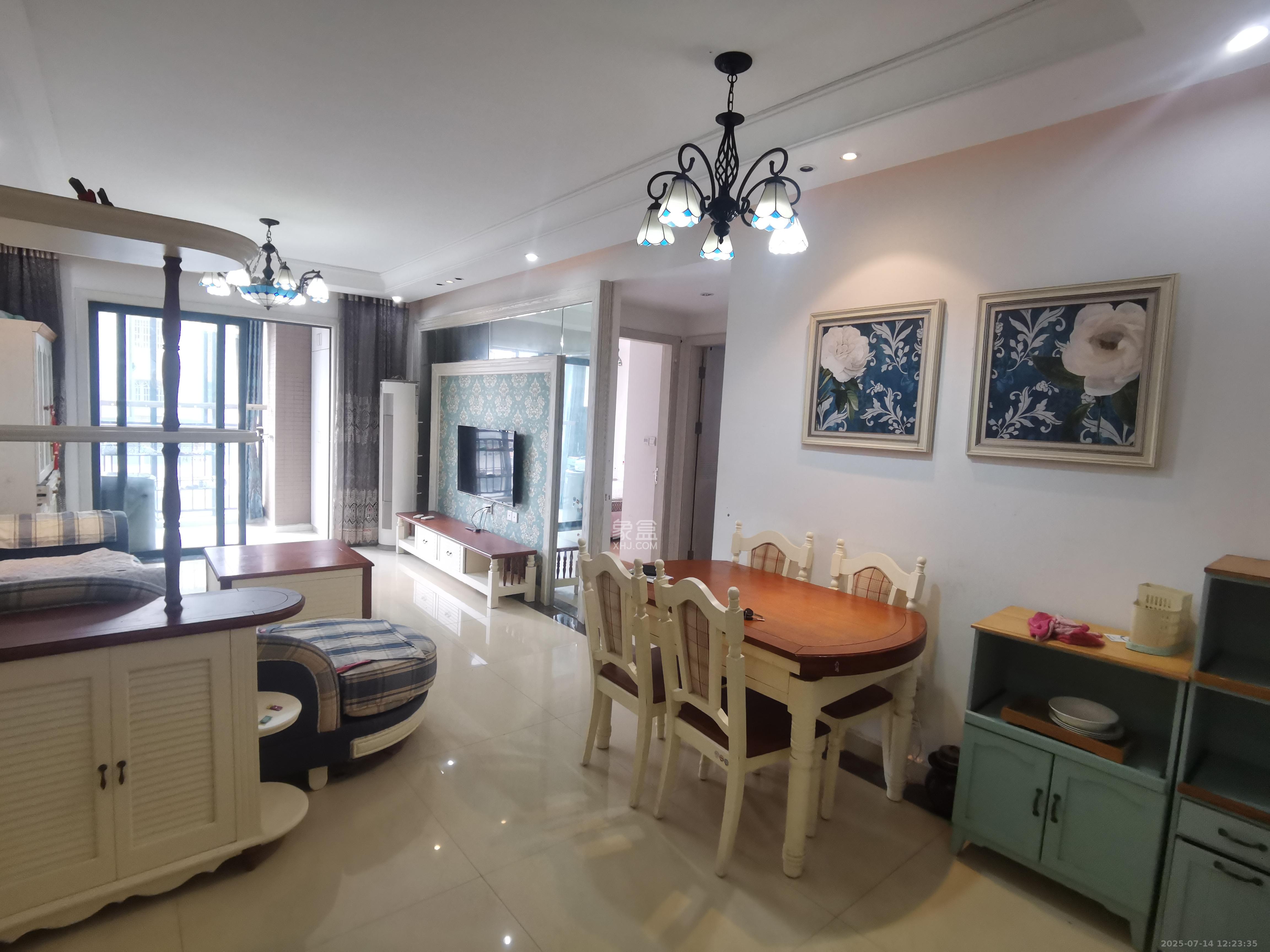 万博汇  2室2厅1卫    3200.0元/月室内图