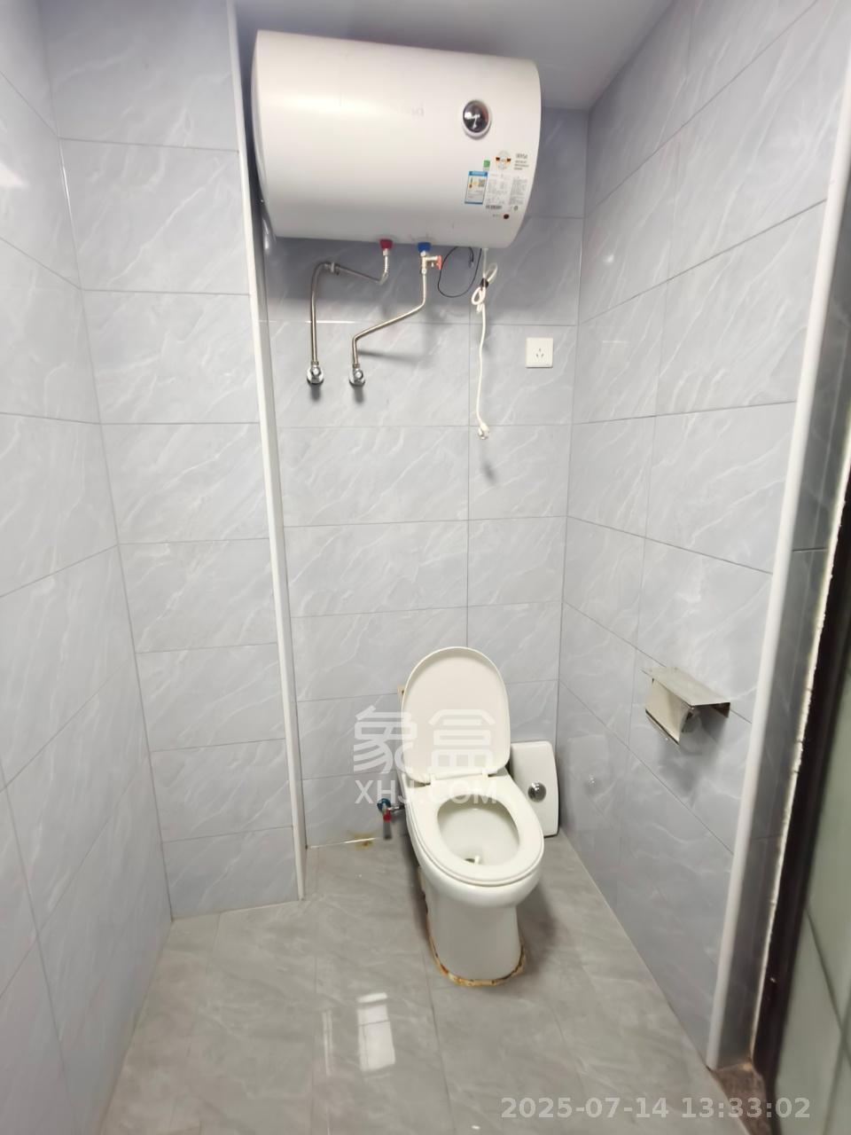 阿舍南2号(花之林大厦) 1室1厅1卫 1000.0元/月 阿舍南2号(花之林大厦) 1室1厅1卫 1000.0元/月室内图