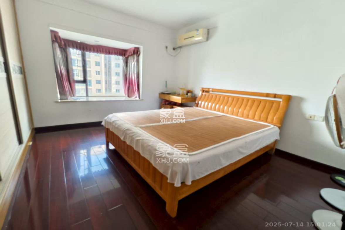 卓越蔚蓝海岸二期 3室2厅1卫 2800.0元/月 卓越蔚蓝海岸二期 3室2厅1卫 2800.0元/月室内图