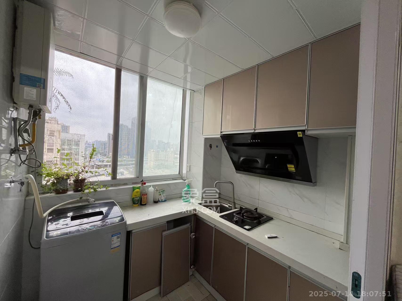 建鸿达现代公寓  1室1厅1卫   1300.00元/月室内图