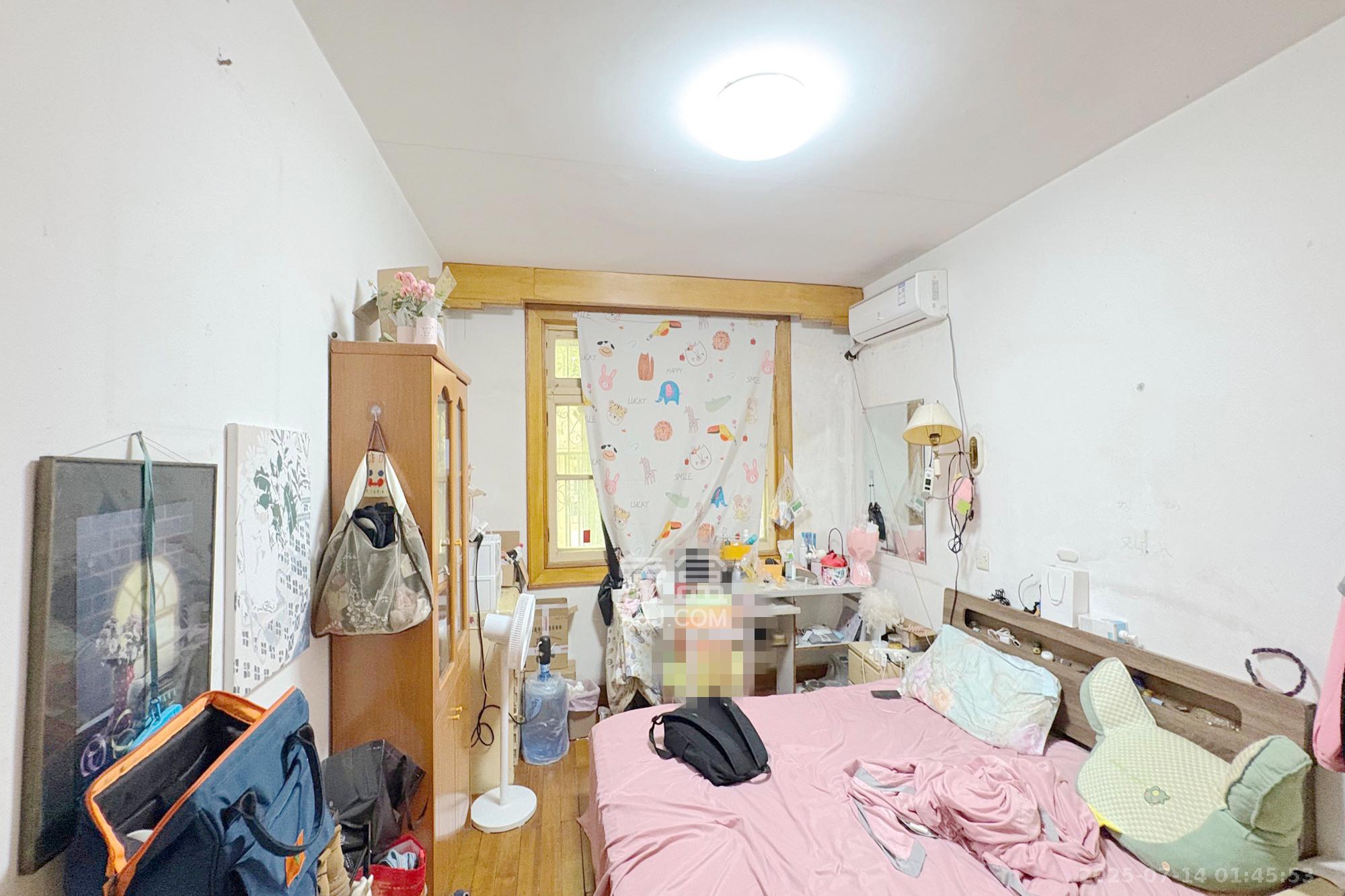 省建苑小区  1室2厅1卫   63.00万卧室