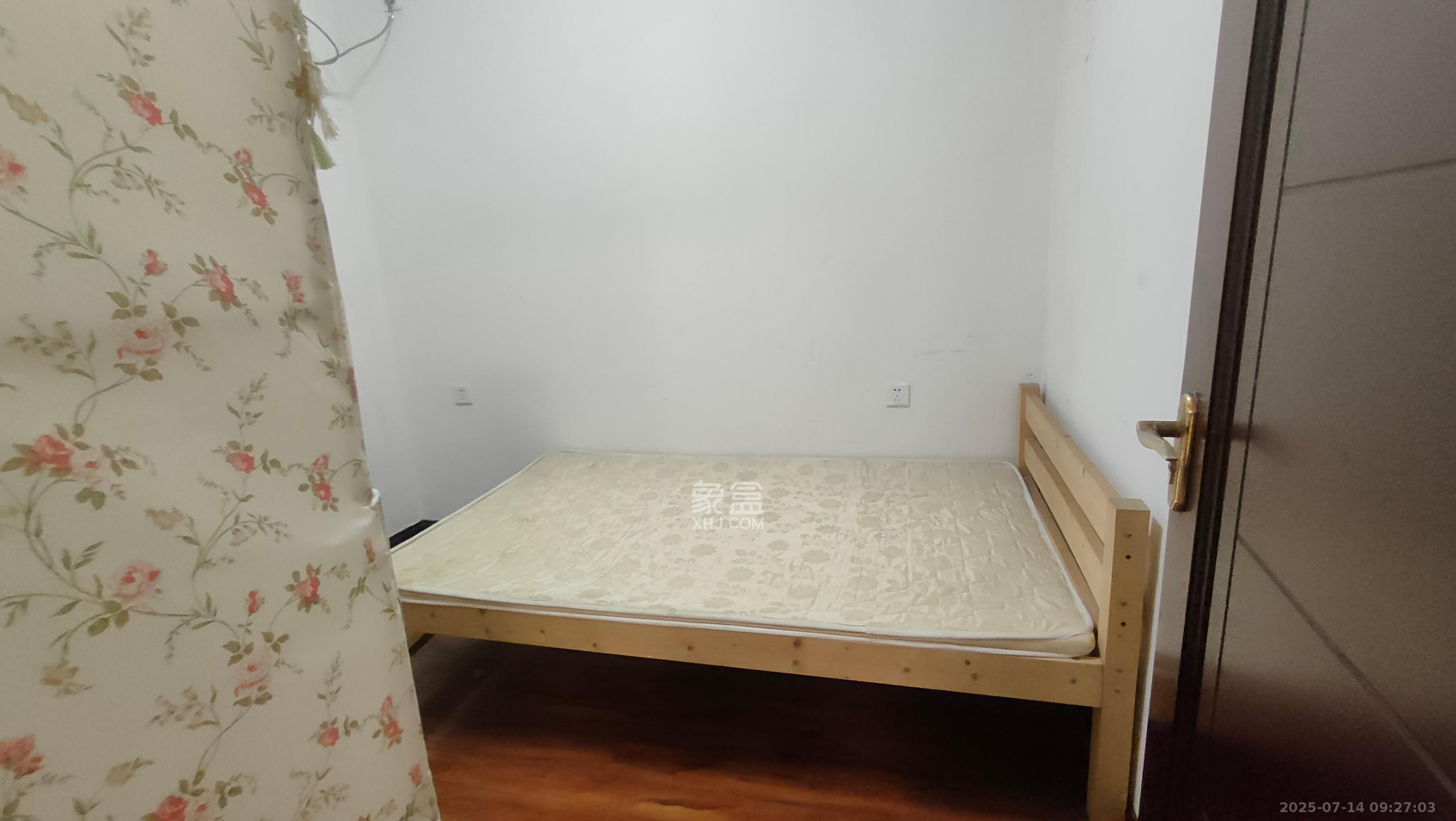 富基世纪公园 3室2厅1卫 1400.0元/月 富基世纪公园 3室2厅1卫 1400.0元/月室内图