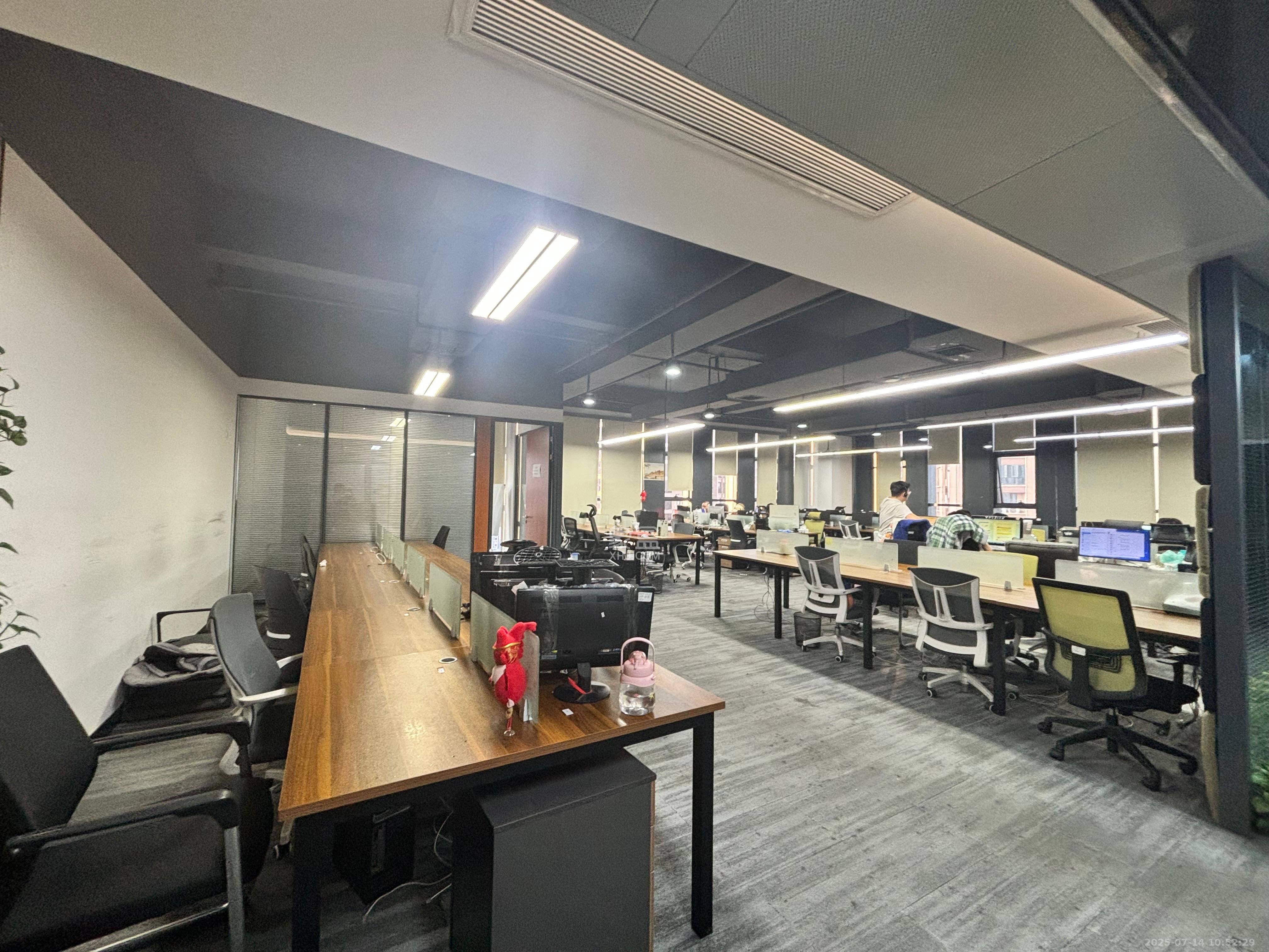 融科东南海   136.81㎡      40000.0元/月室内图