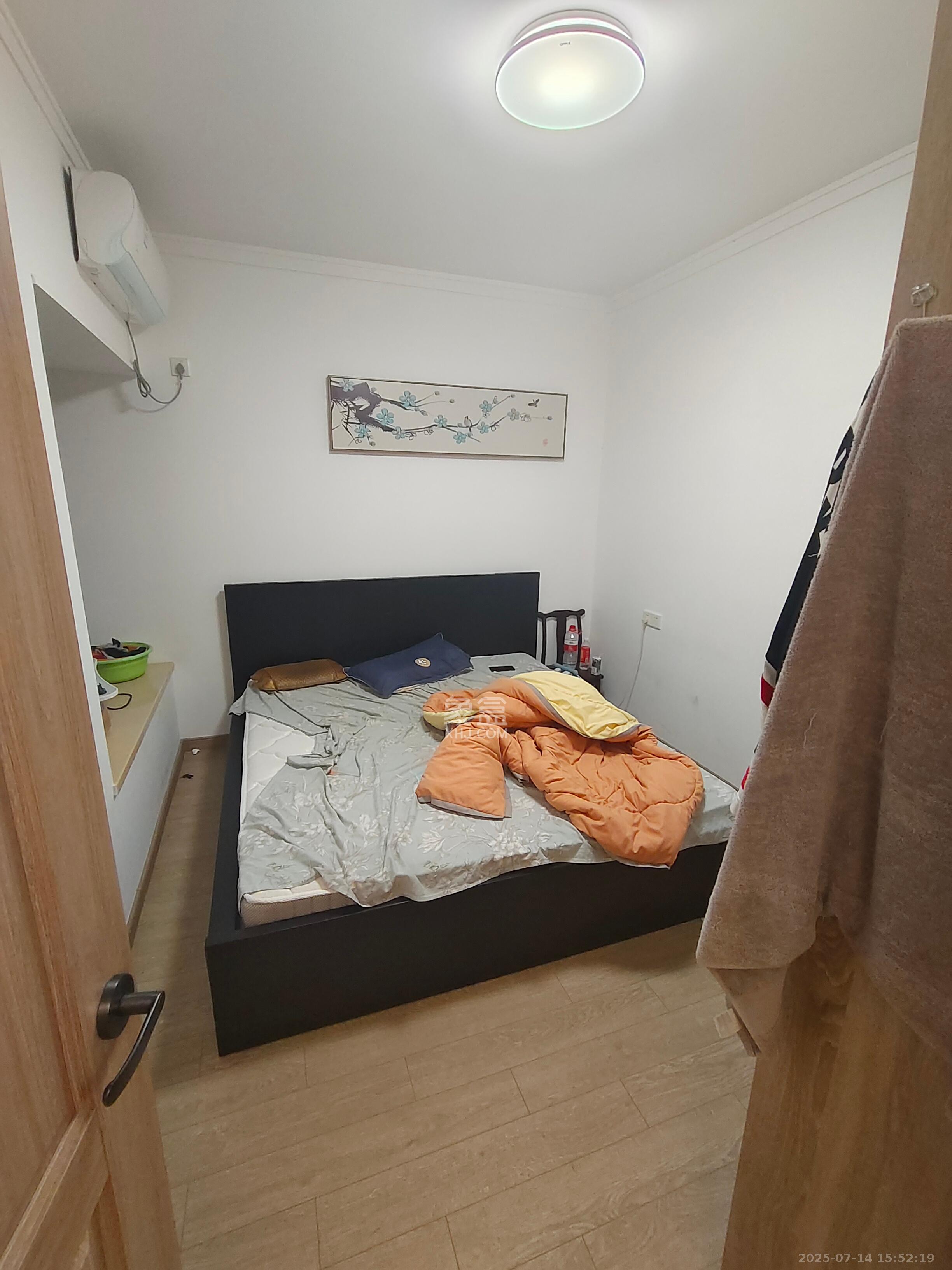 金地铂悦  3室2厅1卫   2300.00元/月室内图