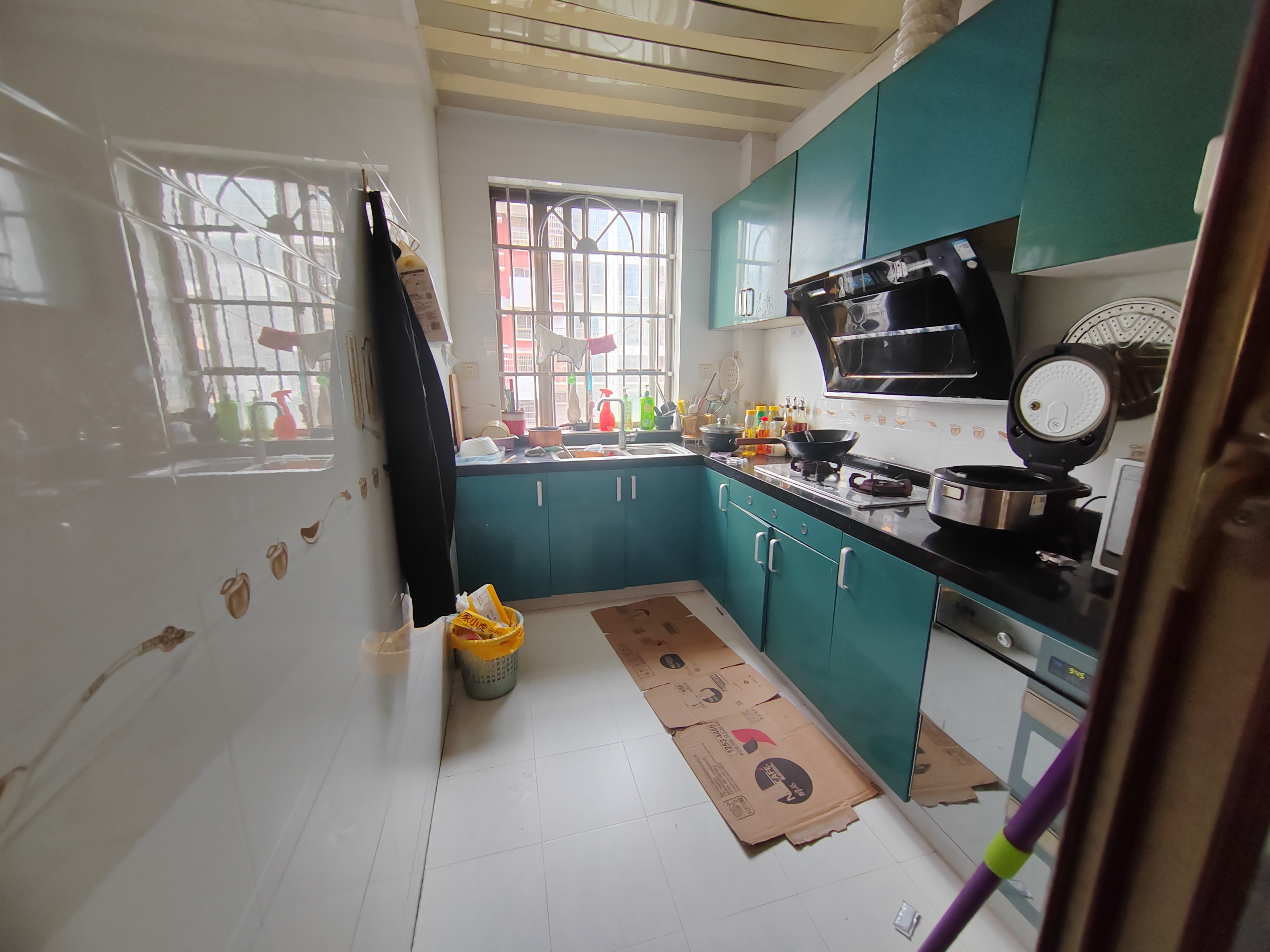 水云天 4室2厅2卫 3200.0元/月 水云天 4室2厅2卫 3200.0元/月室内图