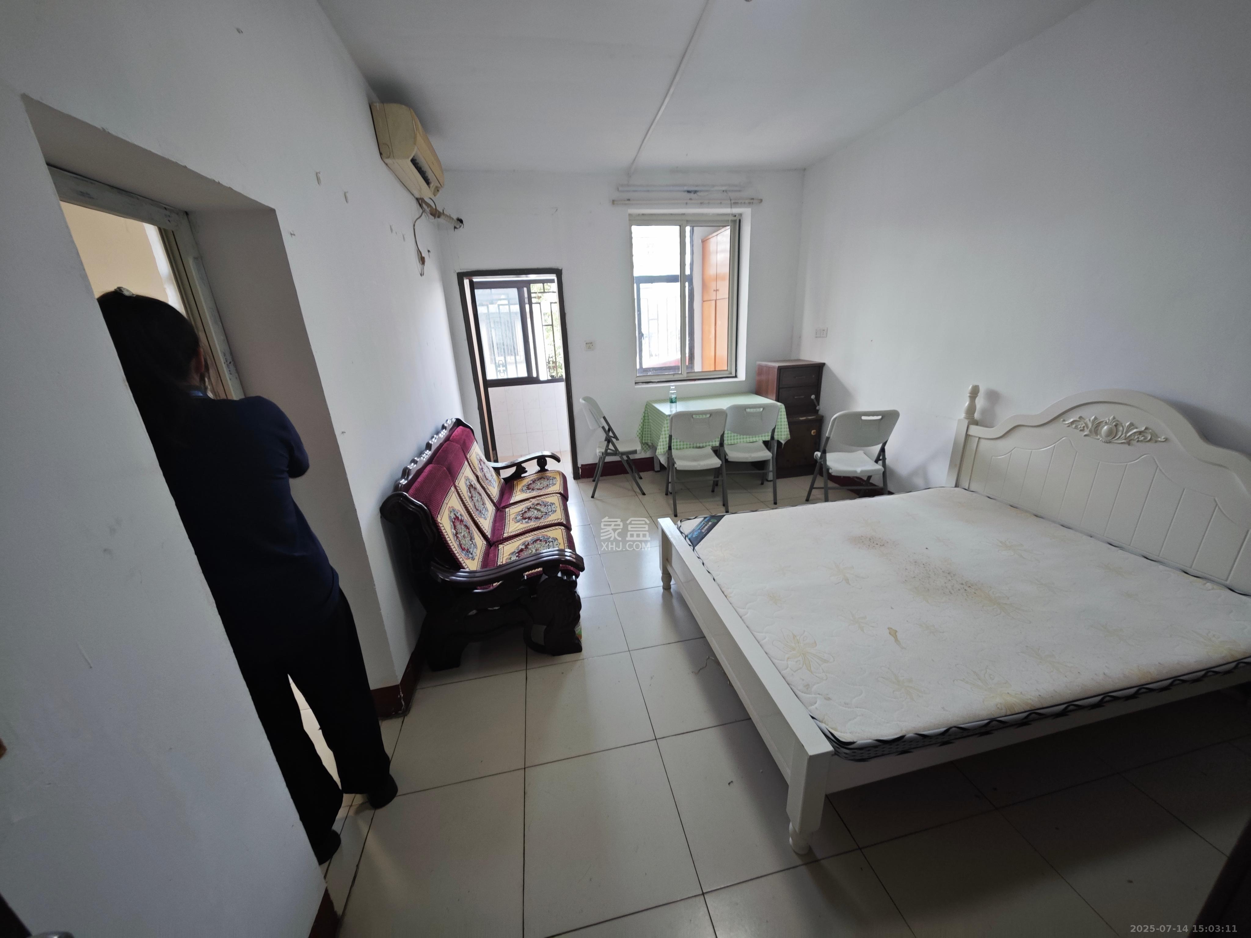 泉嘶井散盘 2室1厅1卫 1500.0元/月 泉嘶井散盘 2室1厅1卫 1500.0元/月室内图