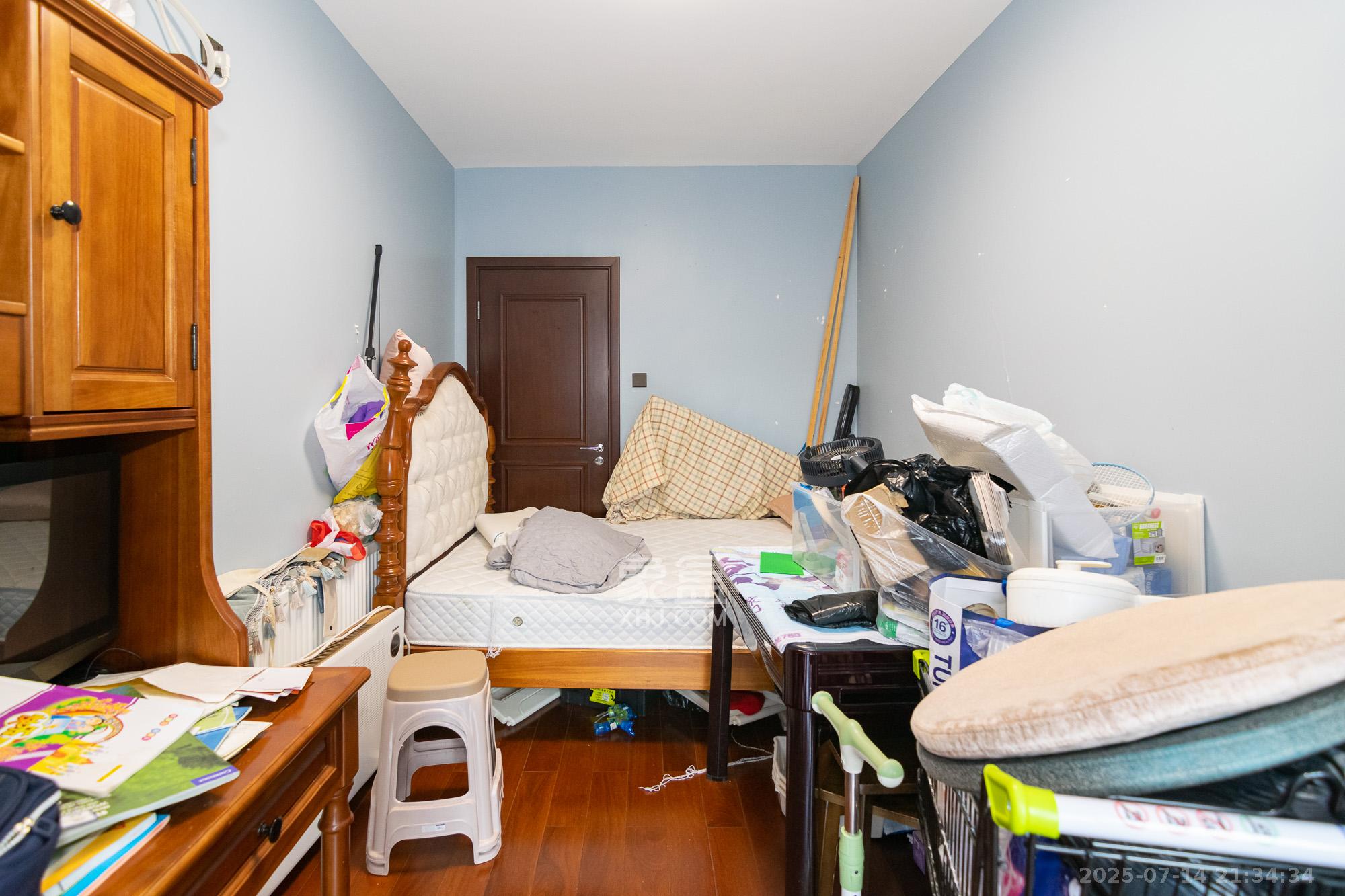 润和美郡(润和紫郡五期)  4室2厅2卫    115.0万 润和美郡(润和紫郡五期)  4室2厅2卫    115.0万卧室