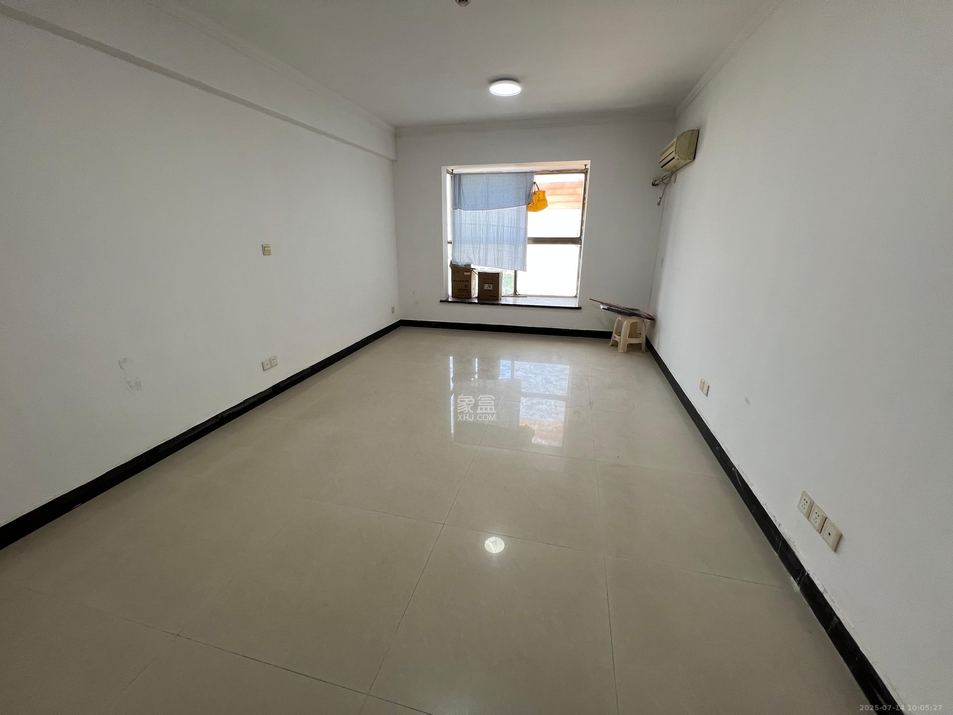 芙蓉同发 1室0厅0卫 1500.0元/月 芙蓉同发 1室0厅0卫 1500.0元/月室内图