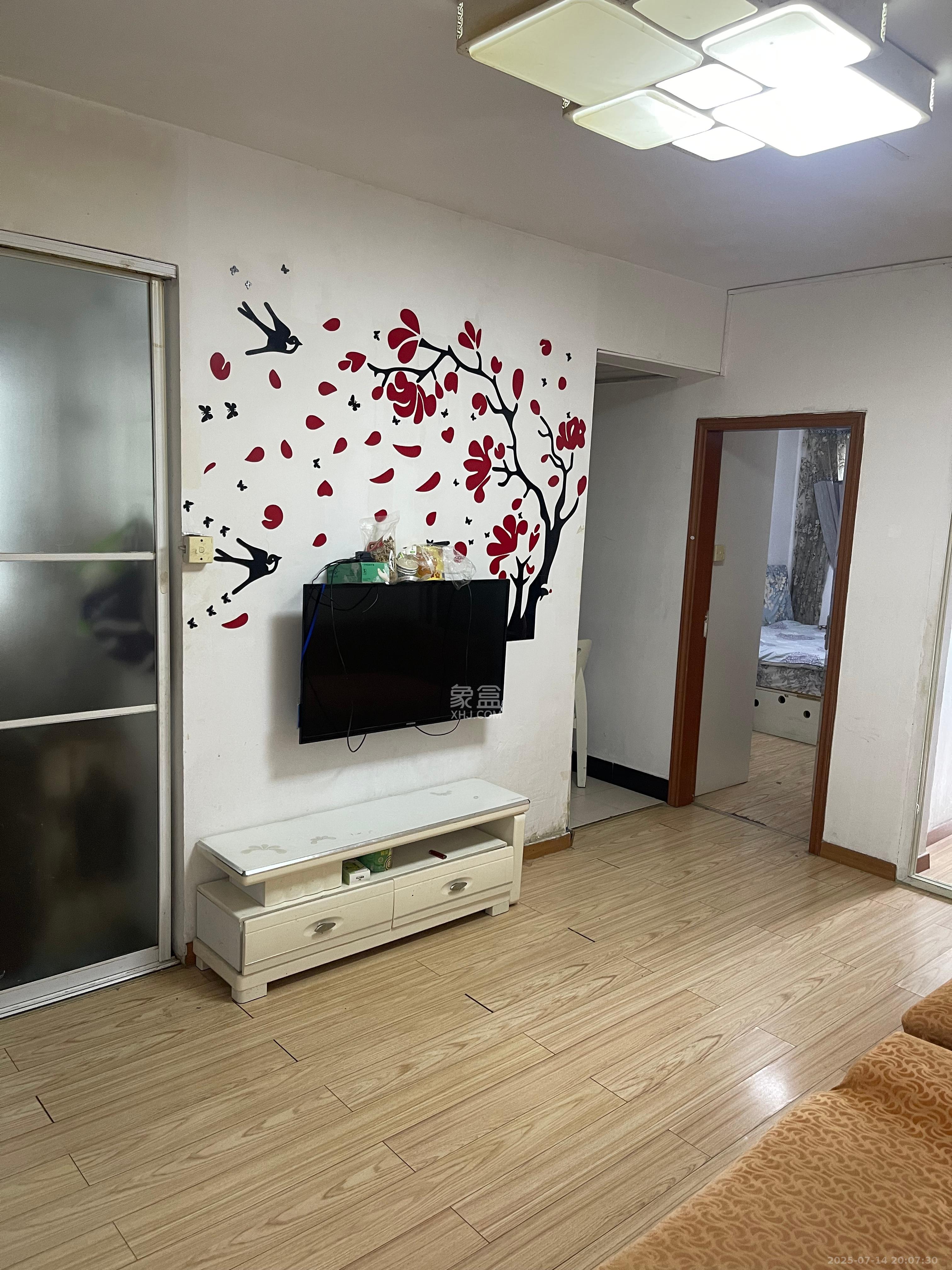 银港水晶城  2室1厅1卫    1700.0元/月