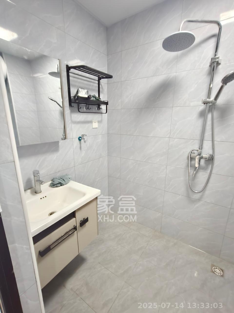 阿舍南2号(花之林大厦) 1室1厅1卫 1000.0元/月 阿舍南2号(花之林大厦) 1室1厅1卫 1000.0元/月室内图