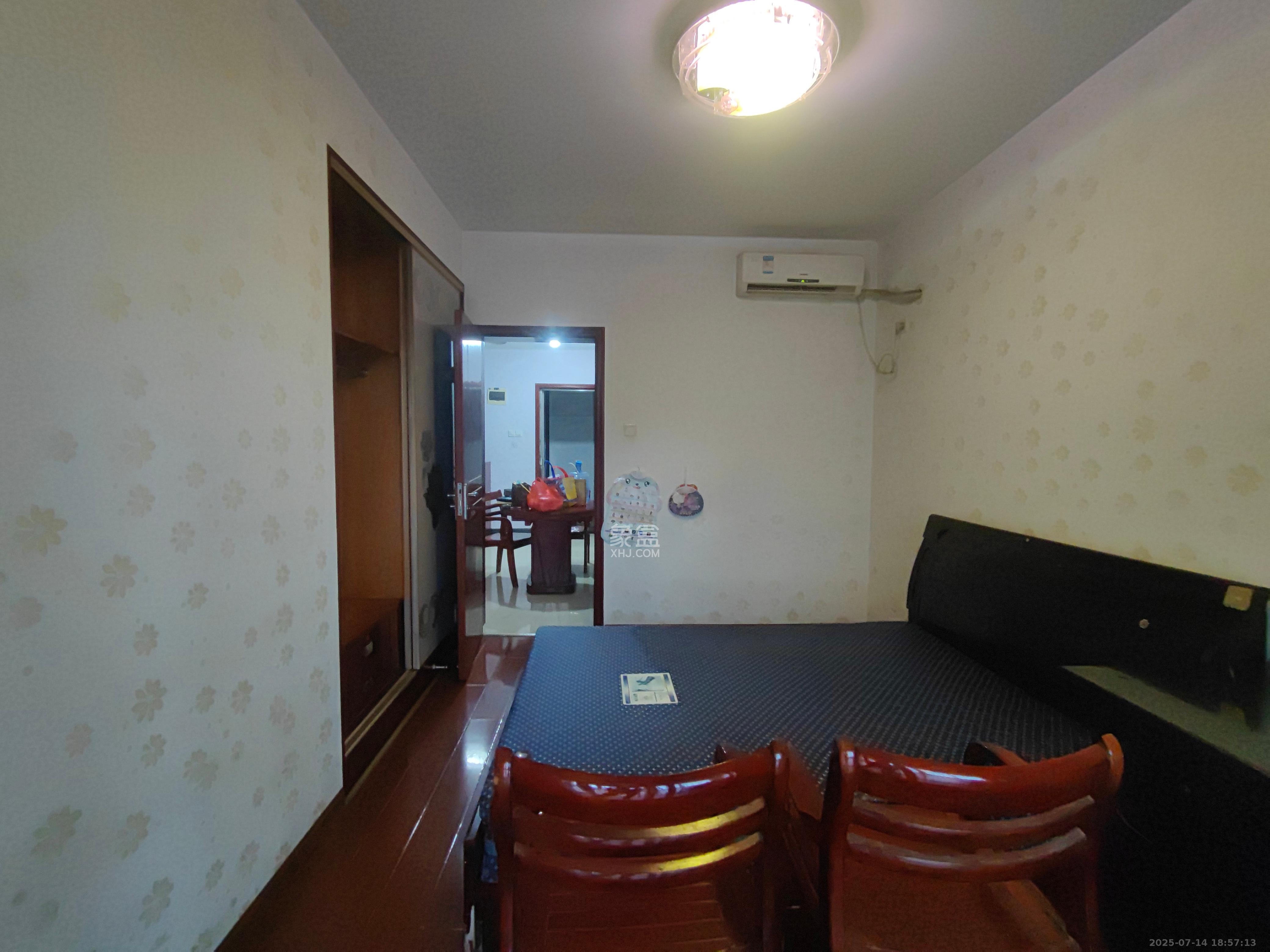 天凯东苑 2室2厅1卫 1600.0元/月 天凯东苑 2室2厅1卫 1600.0元/月室内图