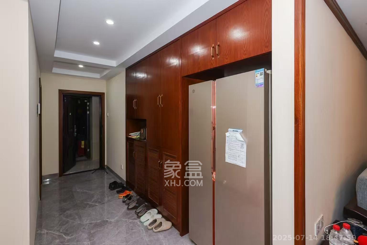 中国铁建梅溪青秀二期  4室2厅2卫   3500.00元/月室内图