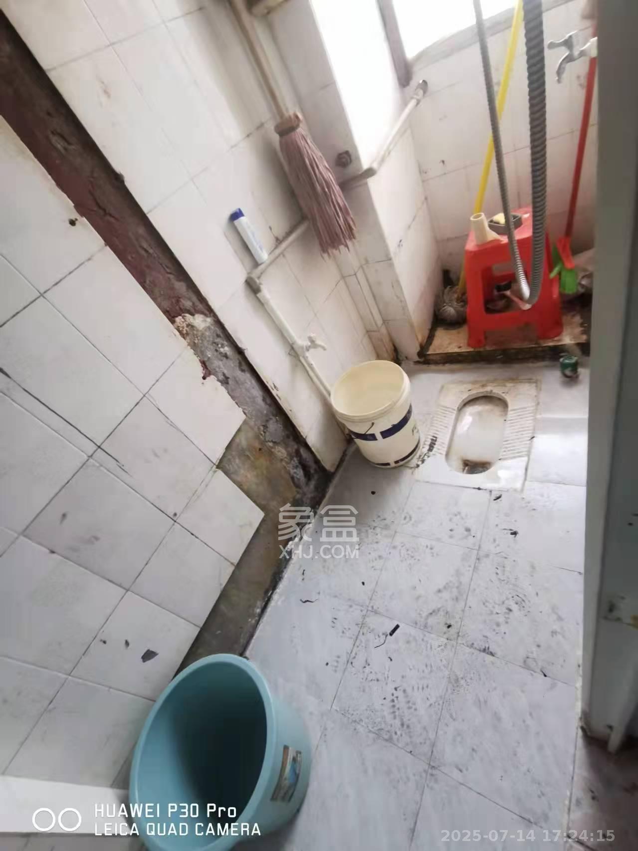 人民新村 3室1厅1卫 1500.0元/月 人民新村 3室1厅1卫 1500.0元/月室内图