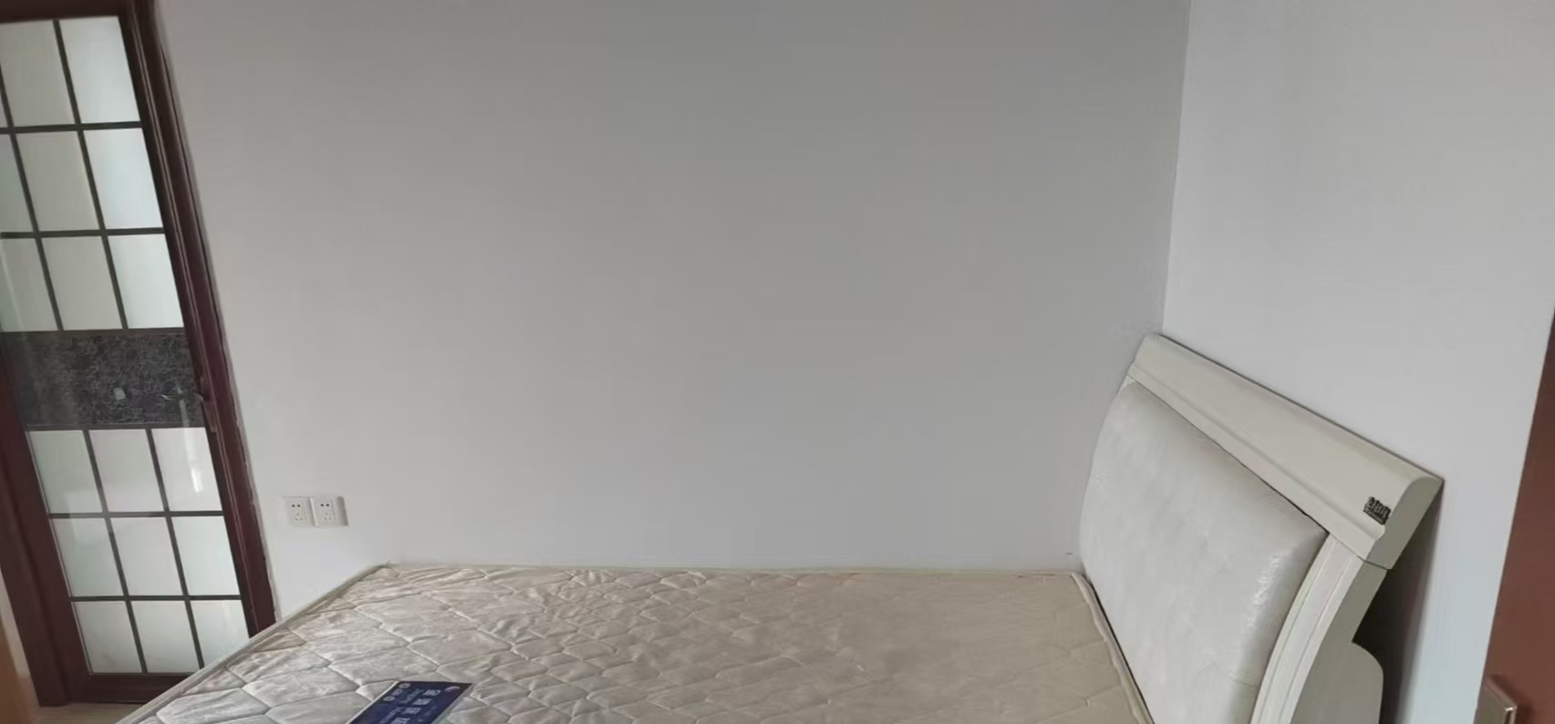 崇和中苑 2室1厅1卫 1400.0元/月 崇和中苑 2室1厅1卫 1400.0元/月室内图