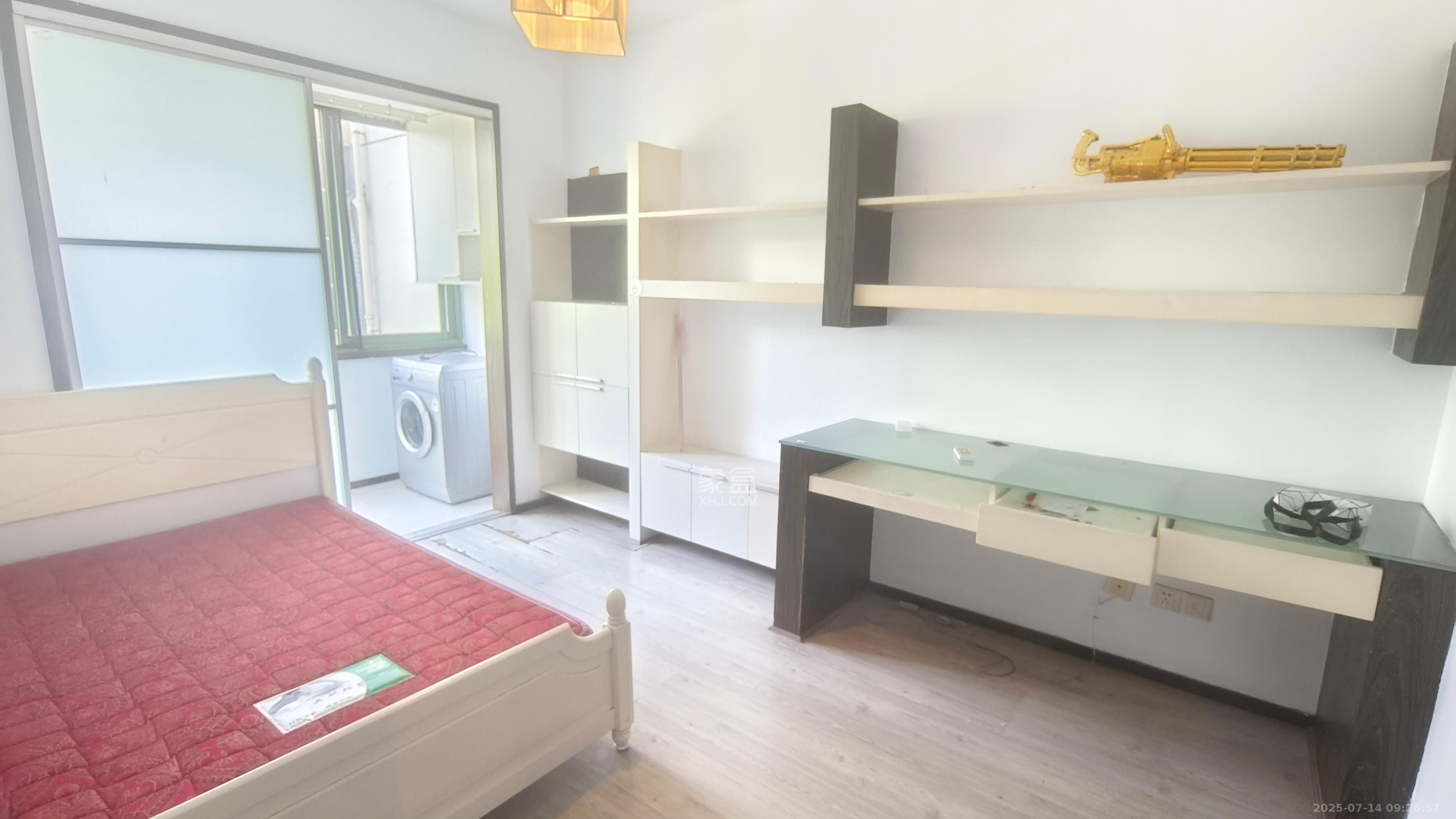 芙蓉苑  3室2厅2卫    2800.0元/月 芙蓉苑  3室2厅2卫    2800.0元/月室内图