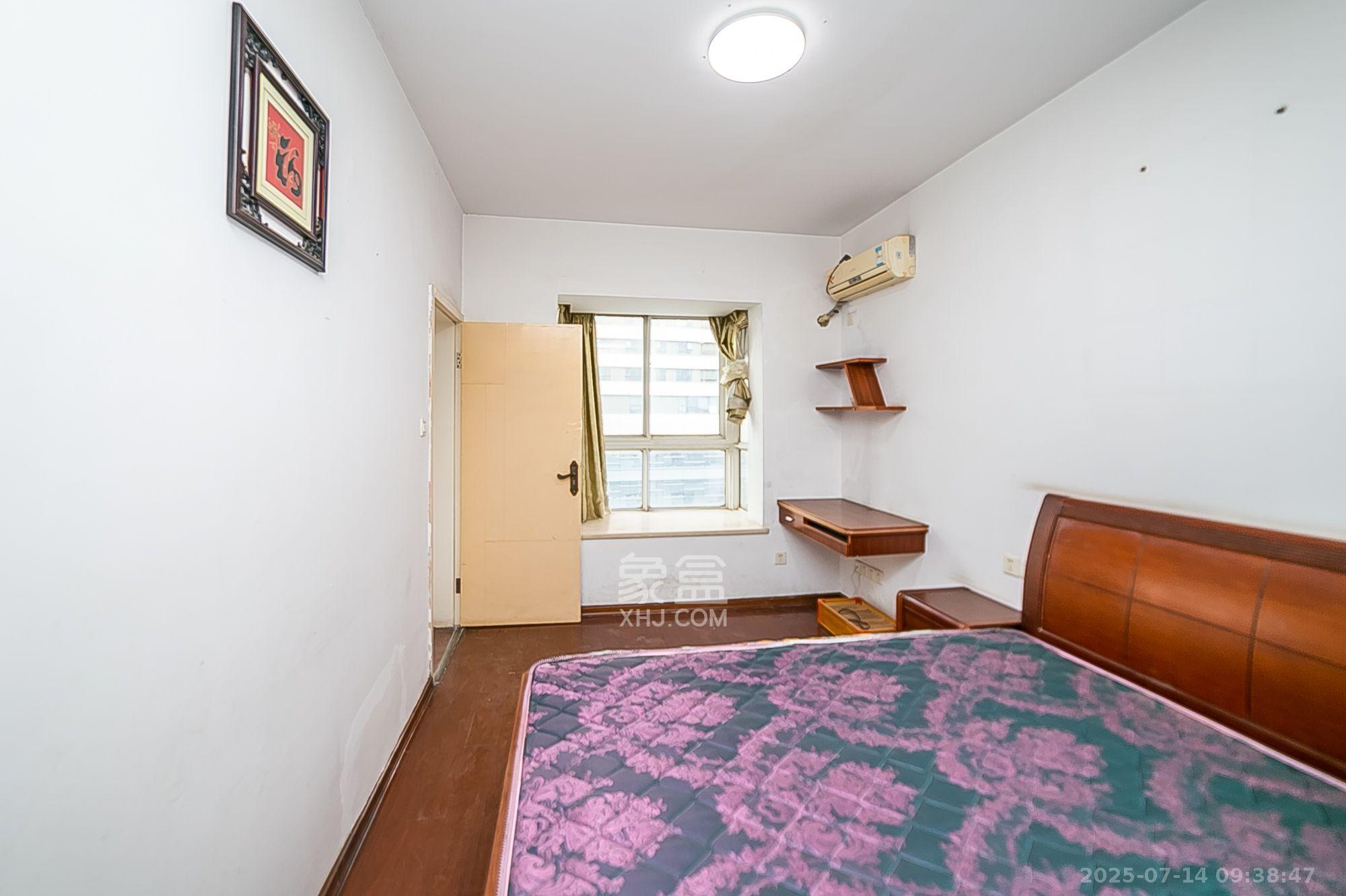 都江新城(都江新苑) 3室2厅2卫 2600.0元/月 都江新城(都江新苑) 3室2厅2卫 2600.0元/月室内图