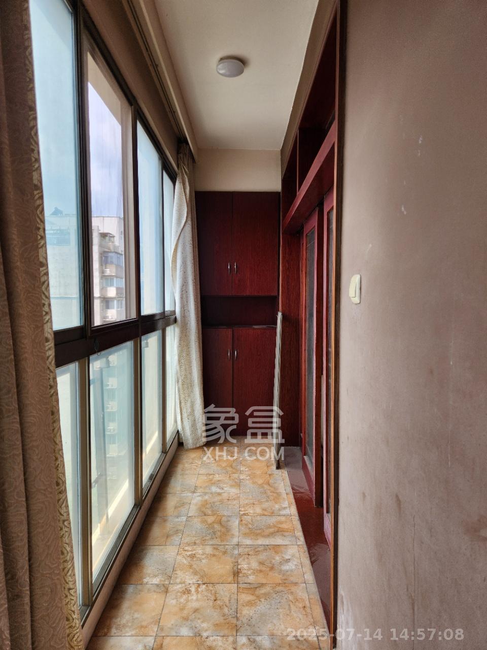 西岸润泽府 4室2厅2卫 3200.0元/月 西岸润泽府 4室2厅2卫 3200.0元/月室内图