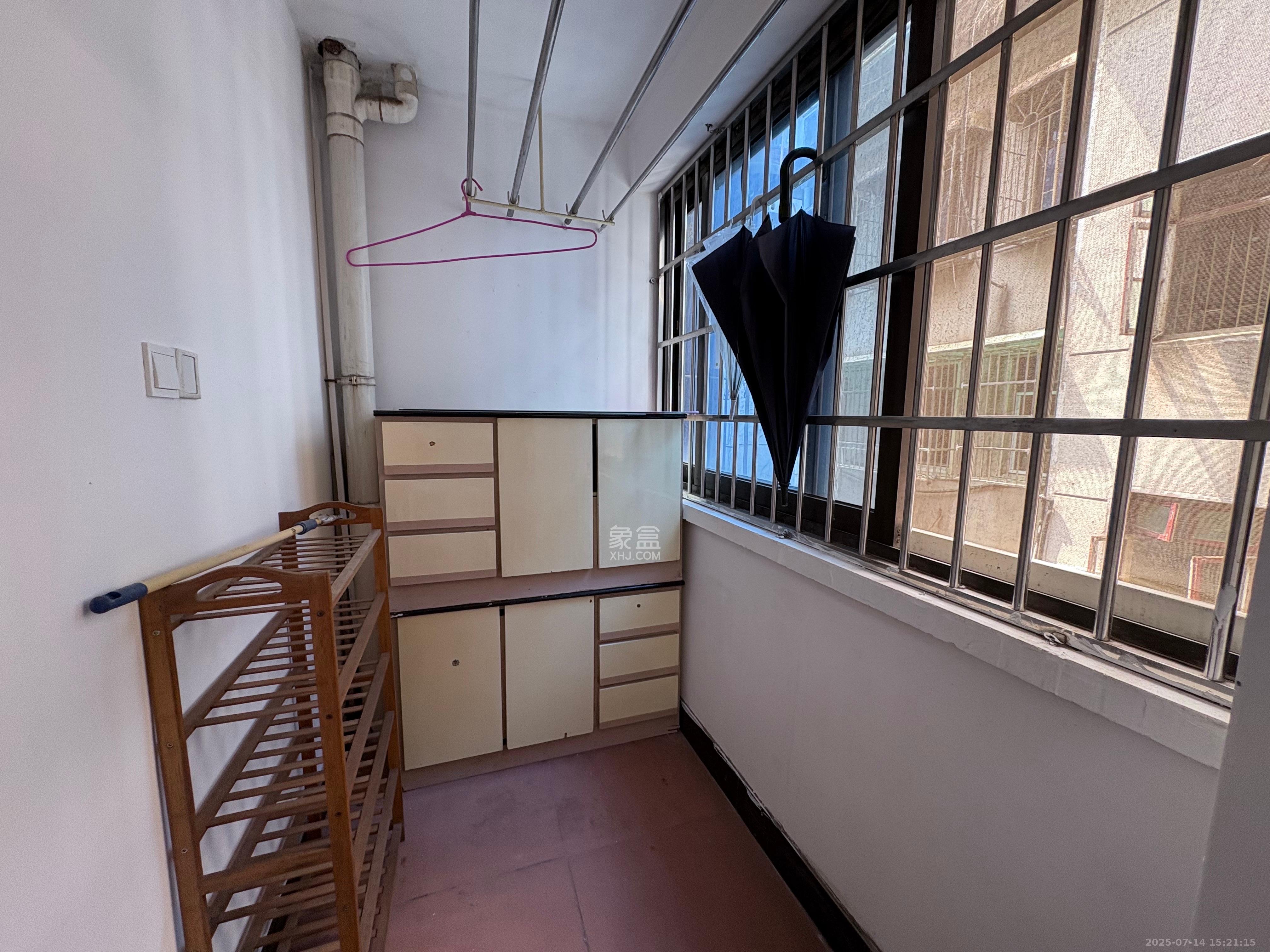 市财政局宿舍（凤凰台32号）  2室1厅1卫   1500.00元/月室内图