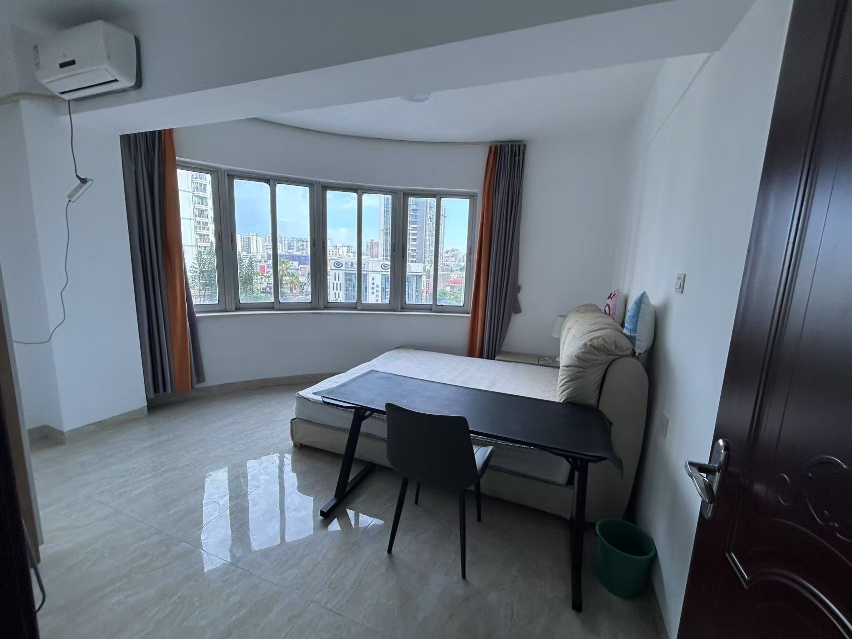 百金城小区 3室2厅2卫 3100.0元/月 百金城小区 3室2厅2卫 3100.0元/月室内图