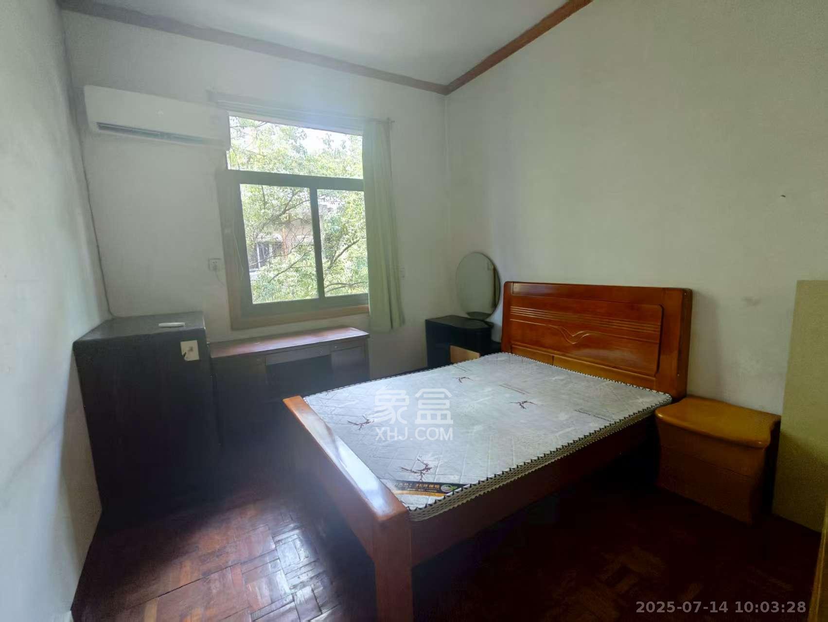 湘农桥社区 3室1厅1卫 1800.0元/月 湘农桥社区 3室1厅1卫 1800.0元/月室内图