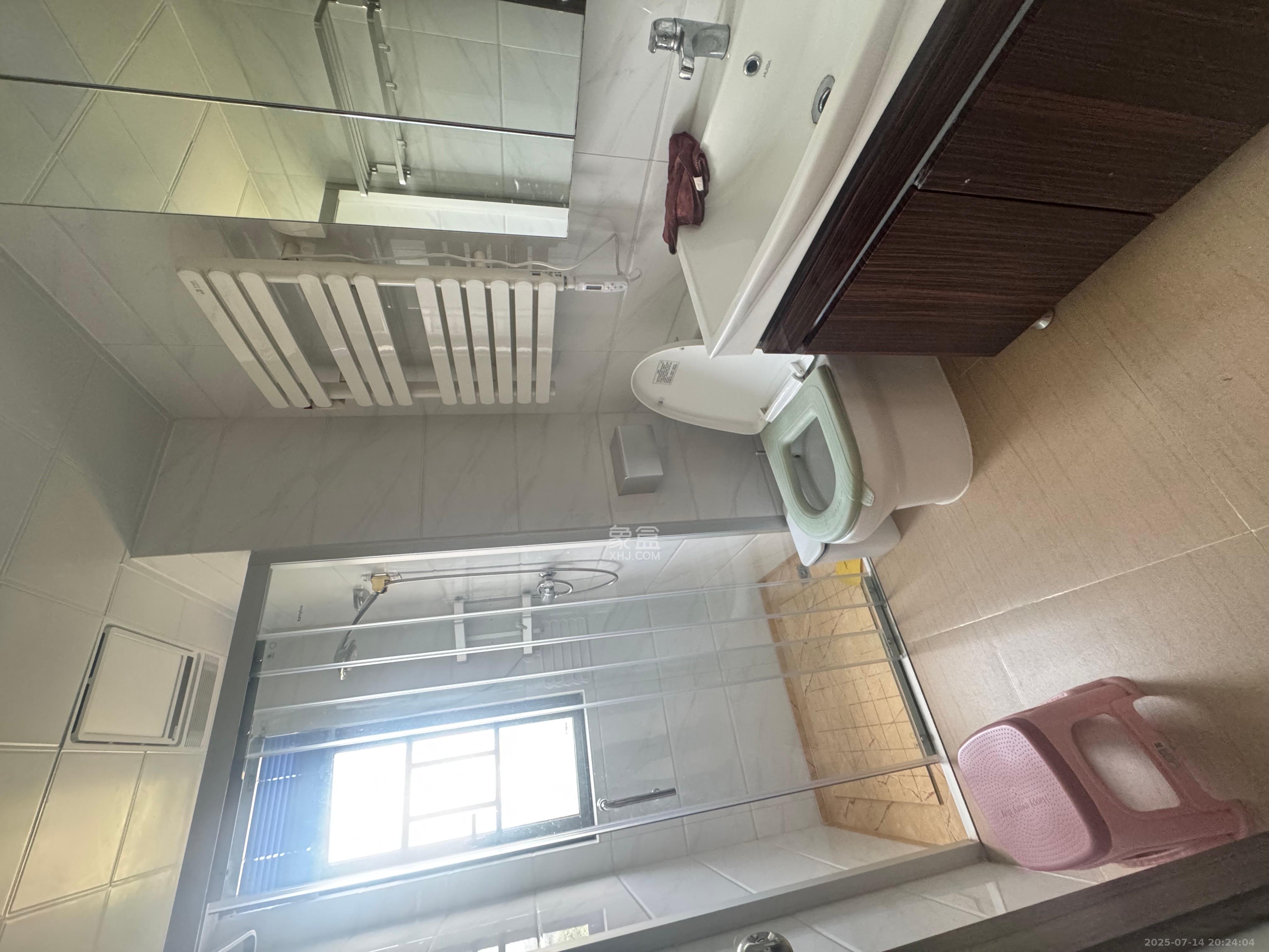 碧桂园翘楚棠  3室2厅2卫   2900.00元/月室内图