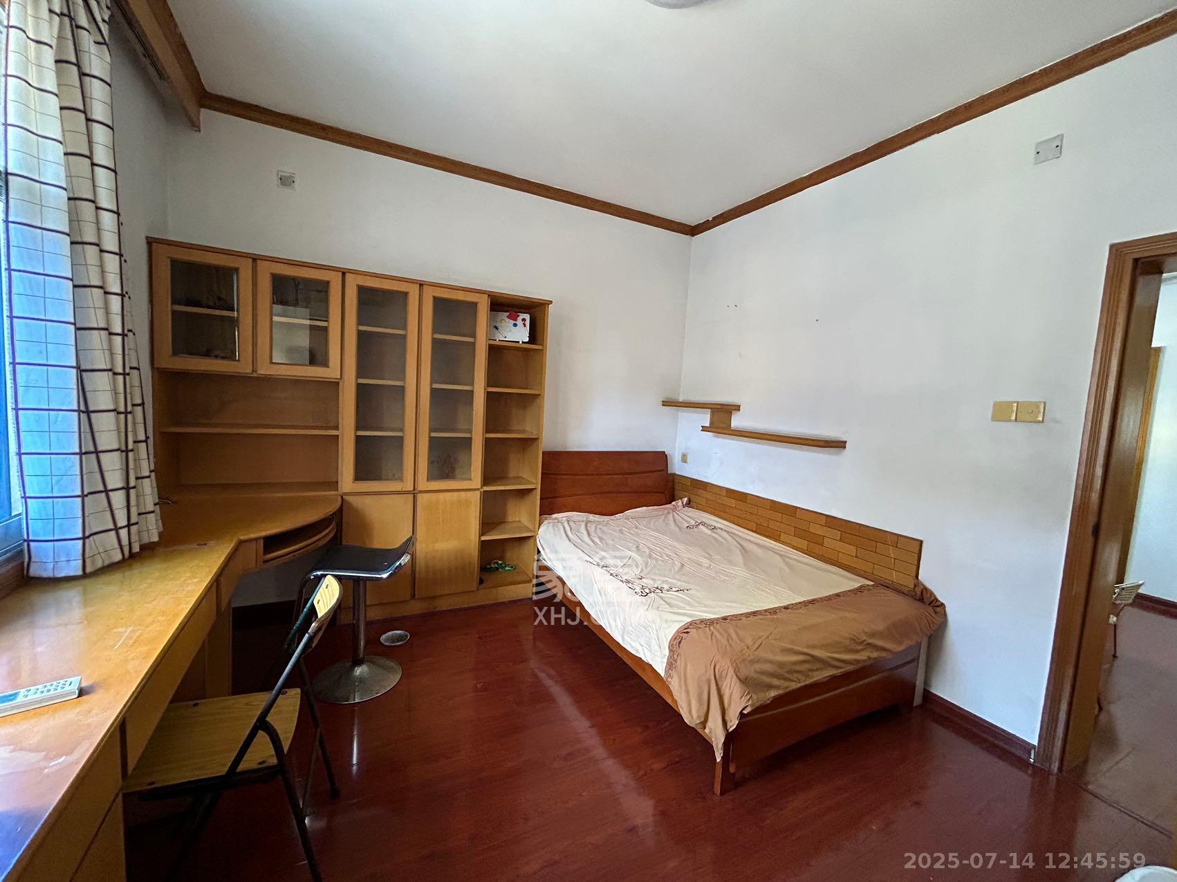 航天大院  3室2厅2卫    2600.0元/月室内图