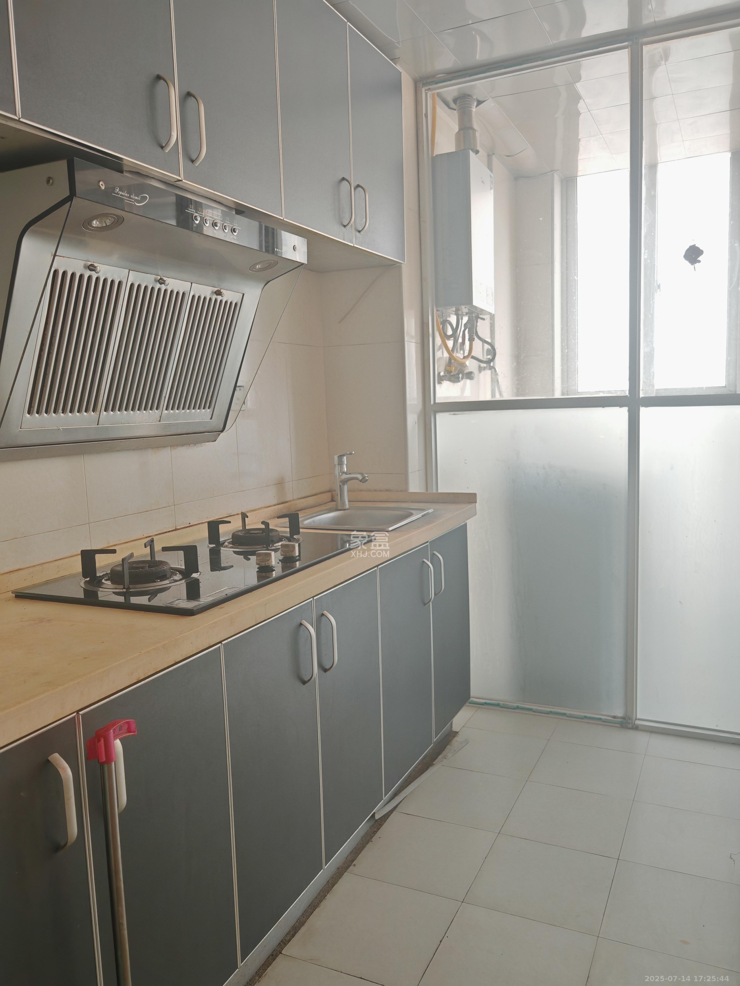 时代星城 1室1厅1卫 850.0元/月 时代星城 1室1厅1卫 850.0元/月室内图