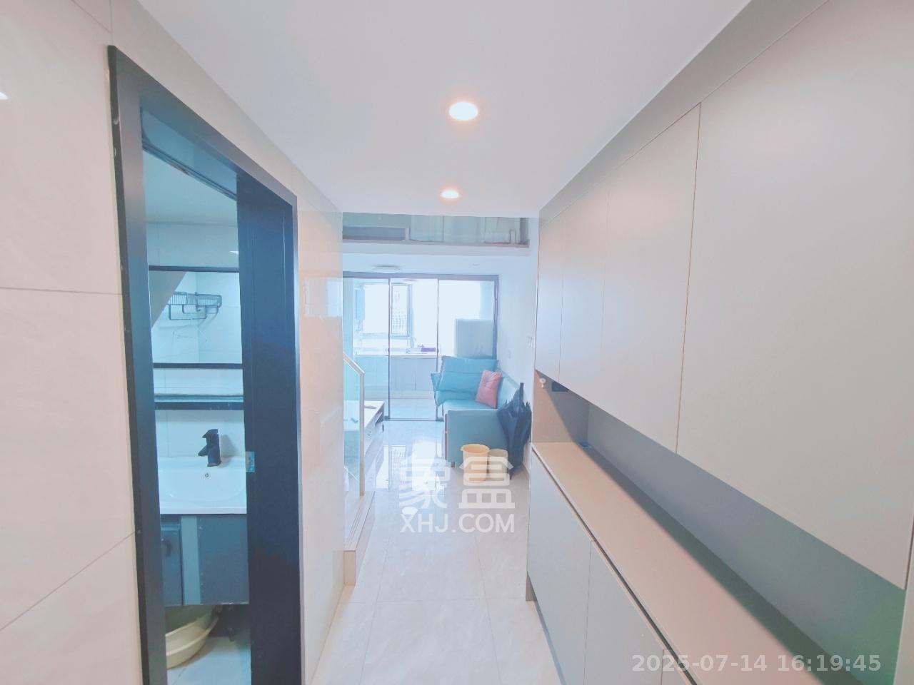卓越伊景寓  1室1厅1卫   2200.00元/月