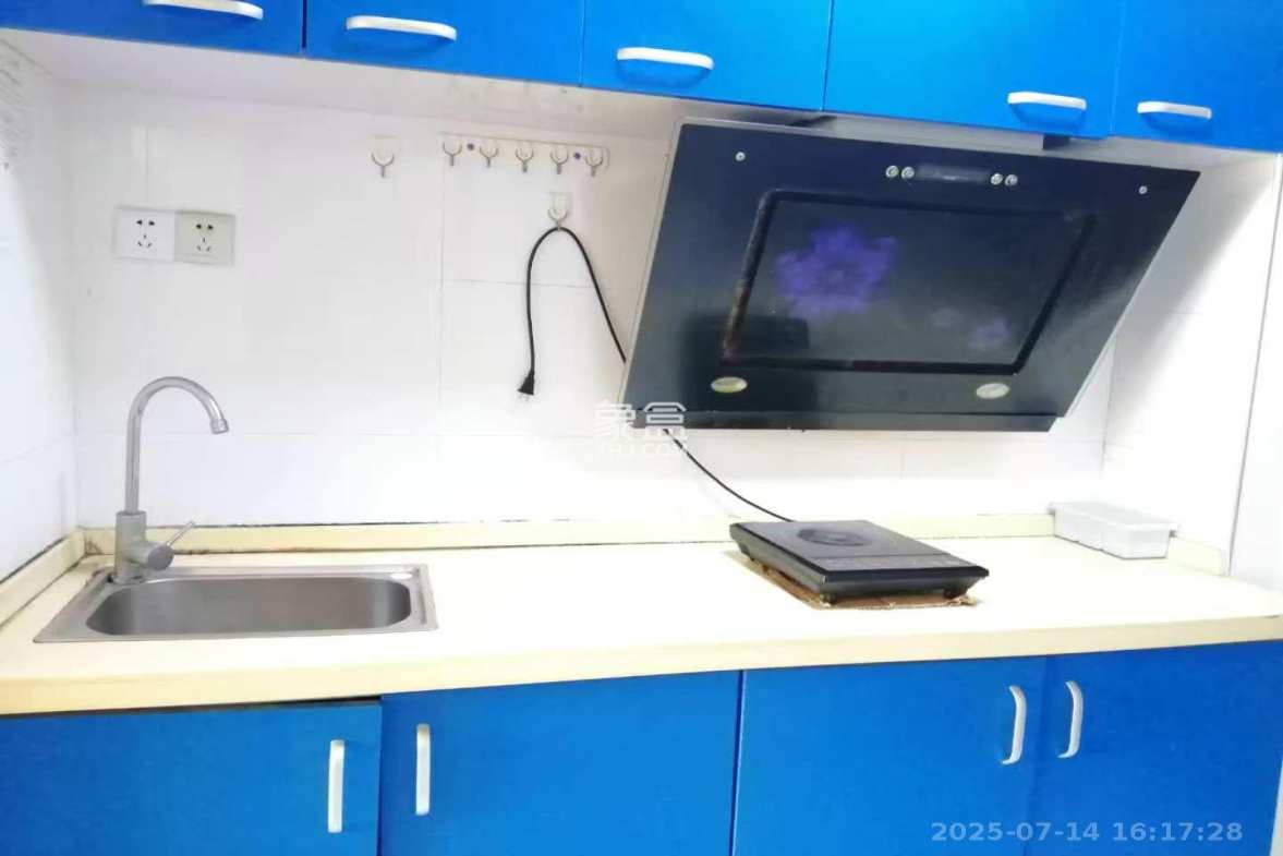 曙光领峰(曙光家园)  1室1厅2卫    1500.0元/月 曙光领峰(曙光家园)  1室1厅2卫    1500.0元/月室内图