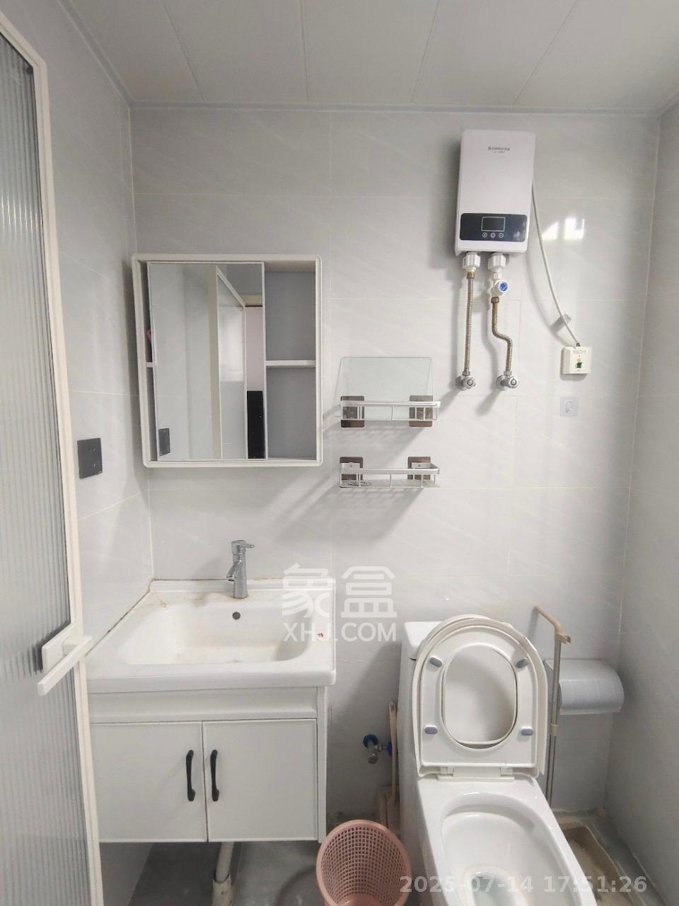 卓越浅水湾  2室1厅1卫   1600.00元/月室内图