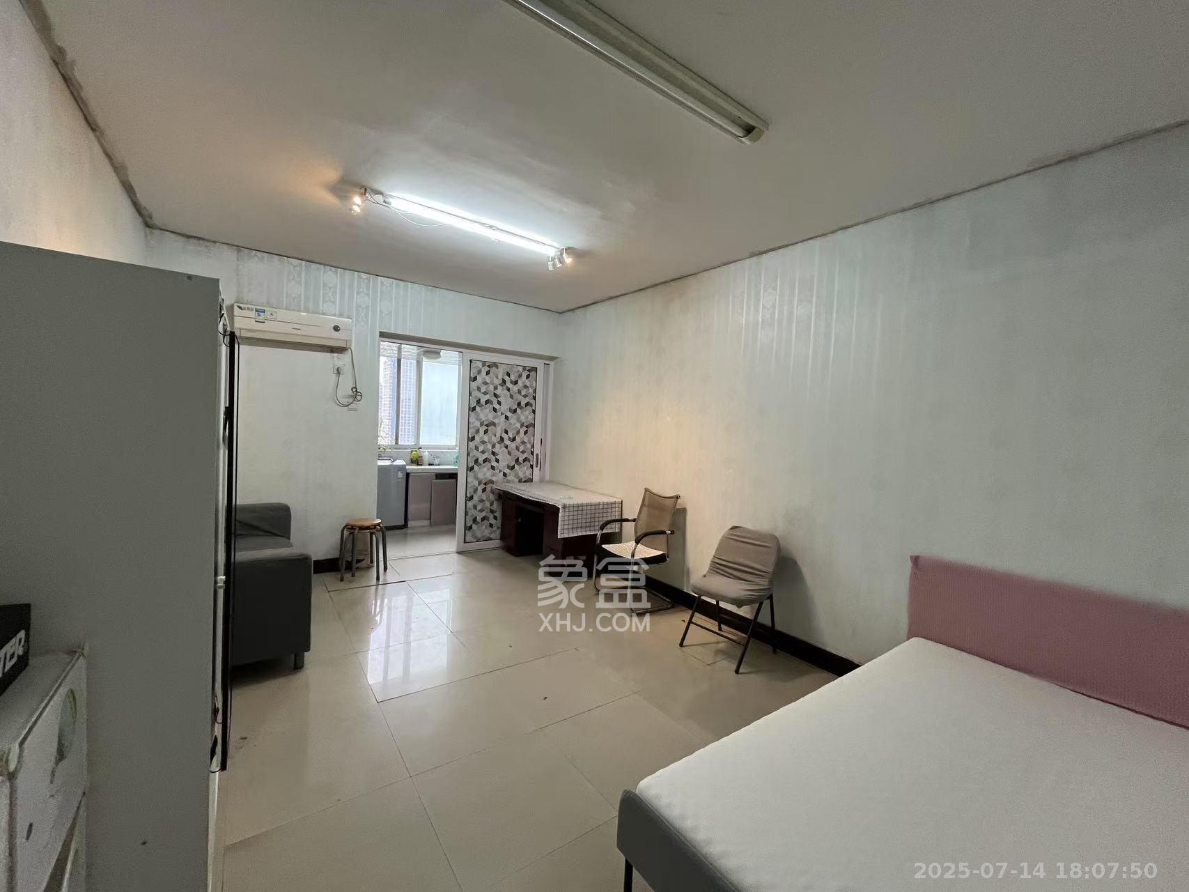 建鸿达现代公寓  1室1厅1卫    1300.0元/月
