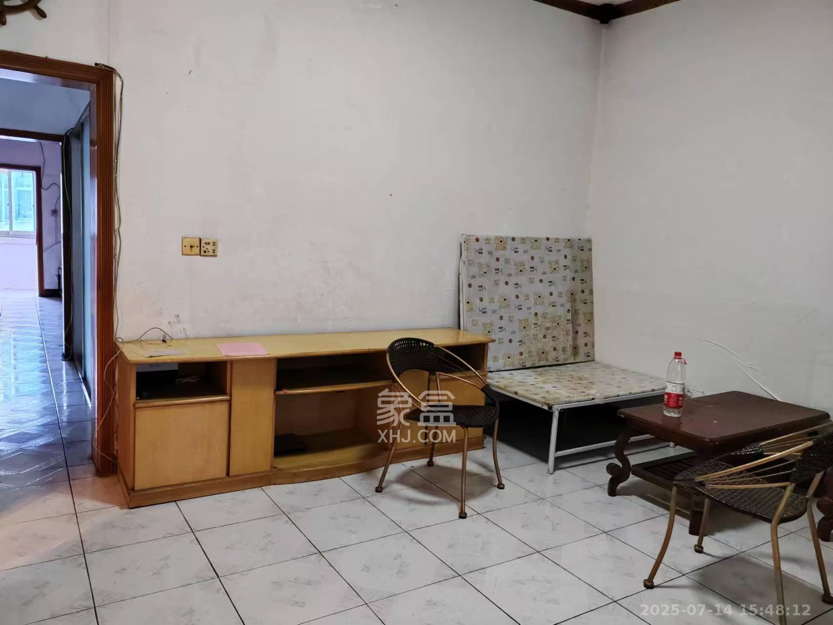 肇家(嘉)坪散盘 2室1厅1卫 1600.0元/月 肇家(嘉)坪散盘 2室1厅1卫 1600.0元/月室内图