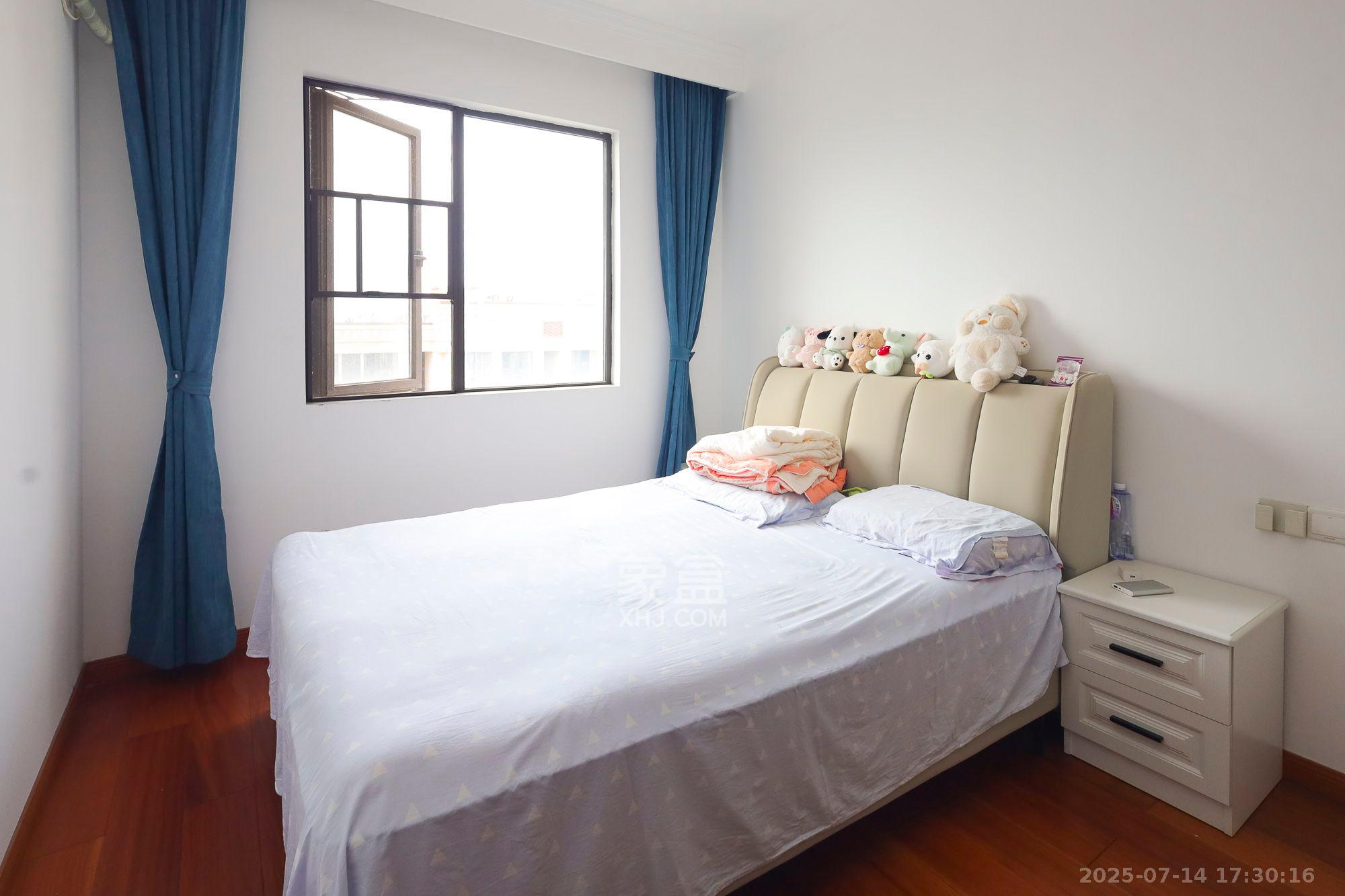 恒基旭辉湖山赋  3室2厅2卫    3000.0元/月室内图