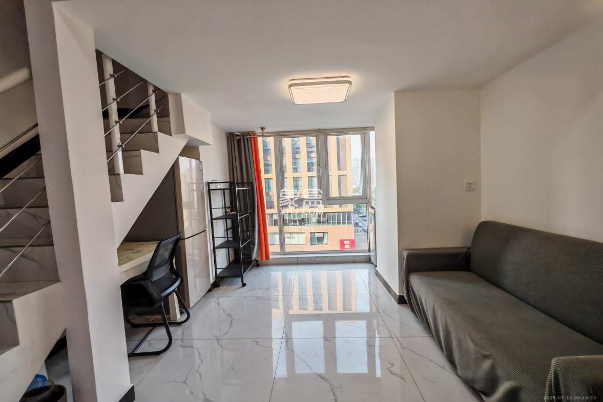 金地中交麓谷香颂(金地中交雅苑)  2室1厅1卫    2280.0元/月 金地中交麓谷香颂(金地中交雅苑)  2室1厅1卫    2280.0元/月室内图