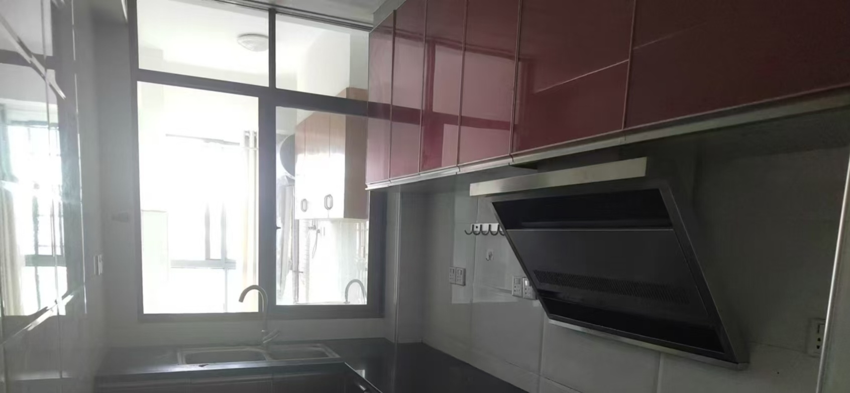 崇和中苑 2室1厅1卫 1400.0元/月 崇和中苑 2室1厅1卫 1400.0元/月室内图