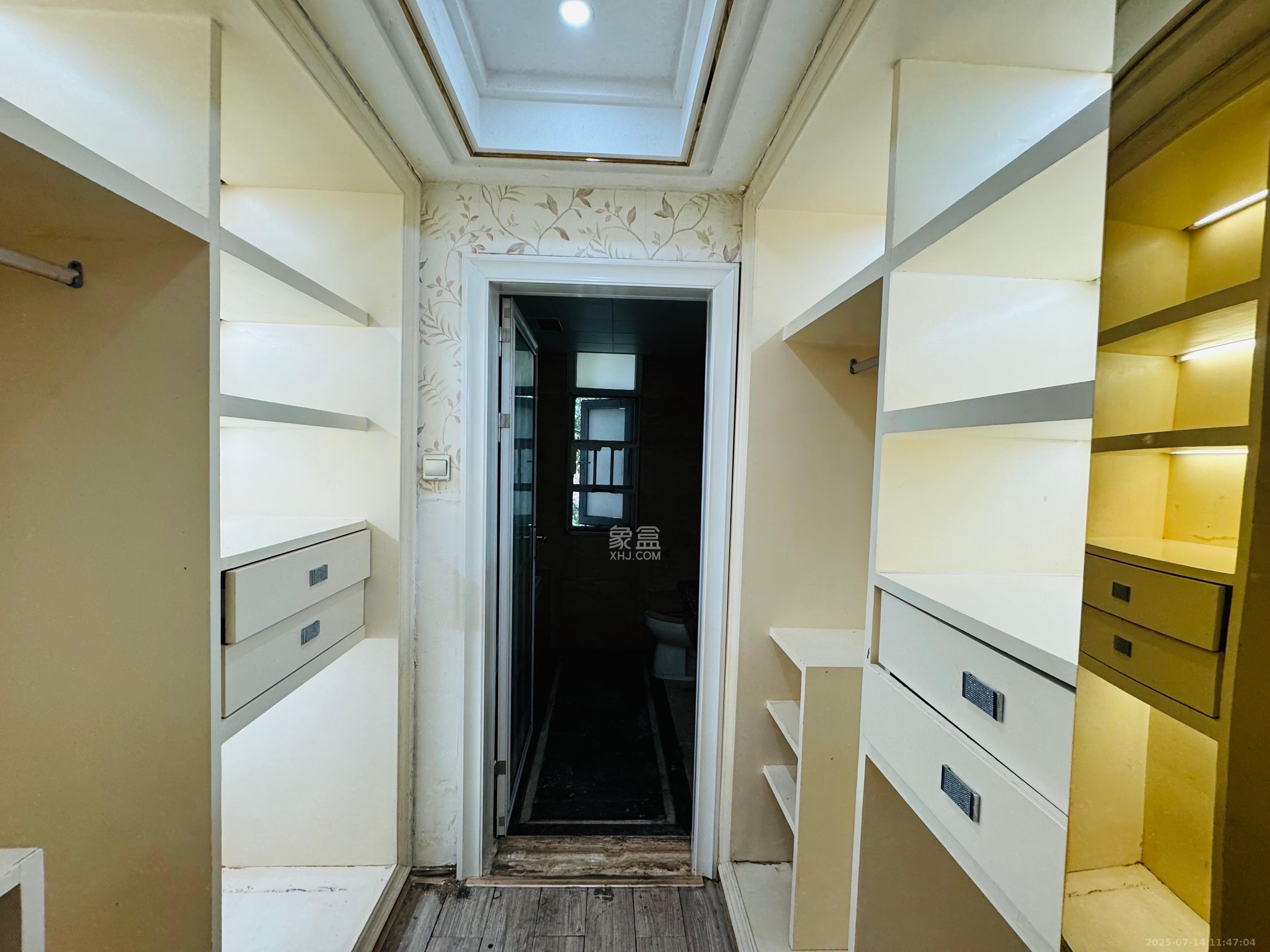 中铁西江悦一期  4室2厅2卫    3200.0元/月 中铁西江悦一期  4室2厅2卫    3200.0元/月室内图