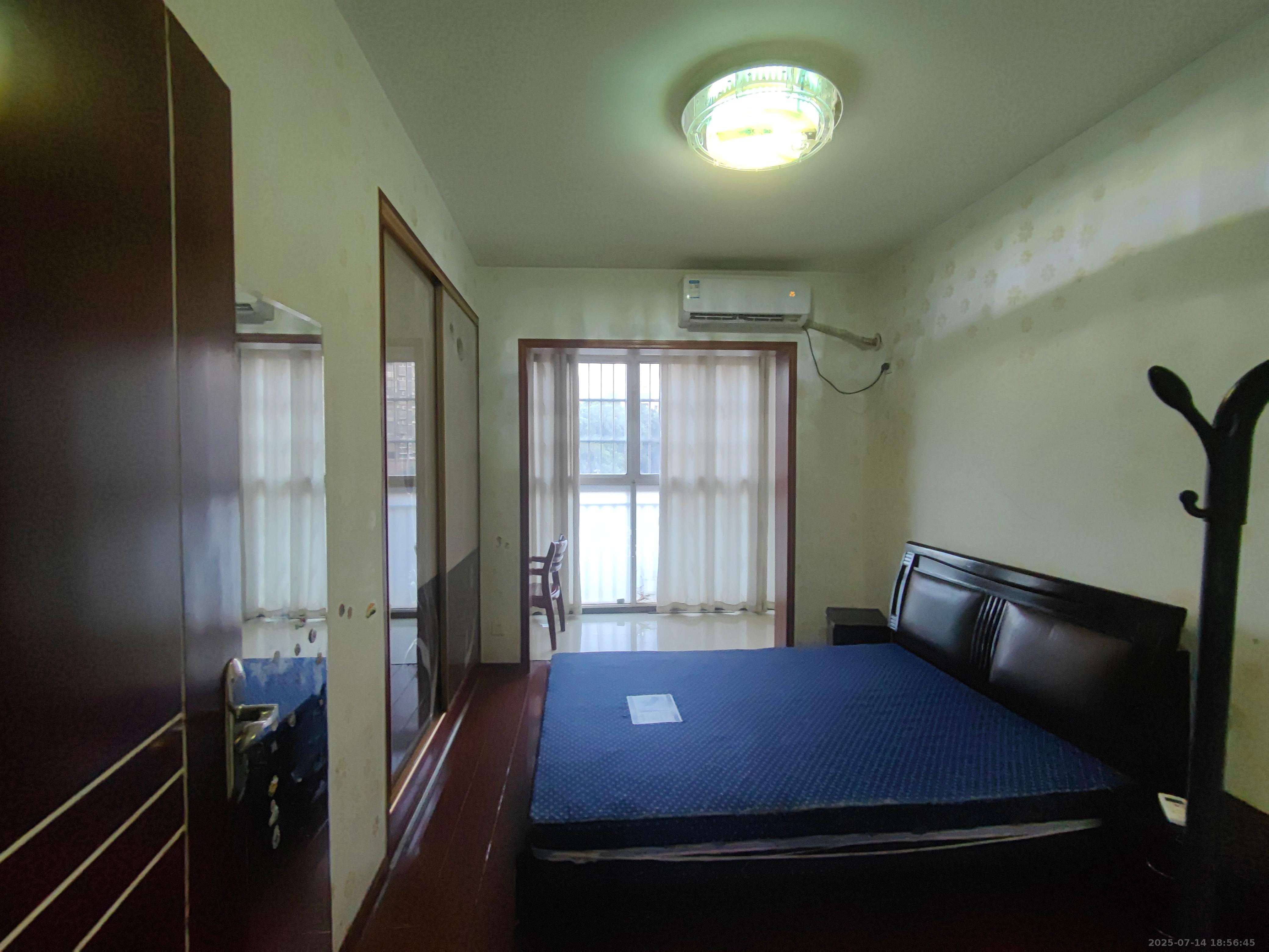 天凯东苑 2室2厅1卫 1600.0元/月 天凯东苑 2室2厅1卫 1600.0元/月室内图