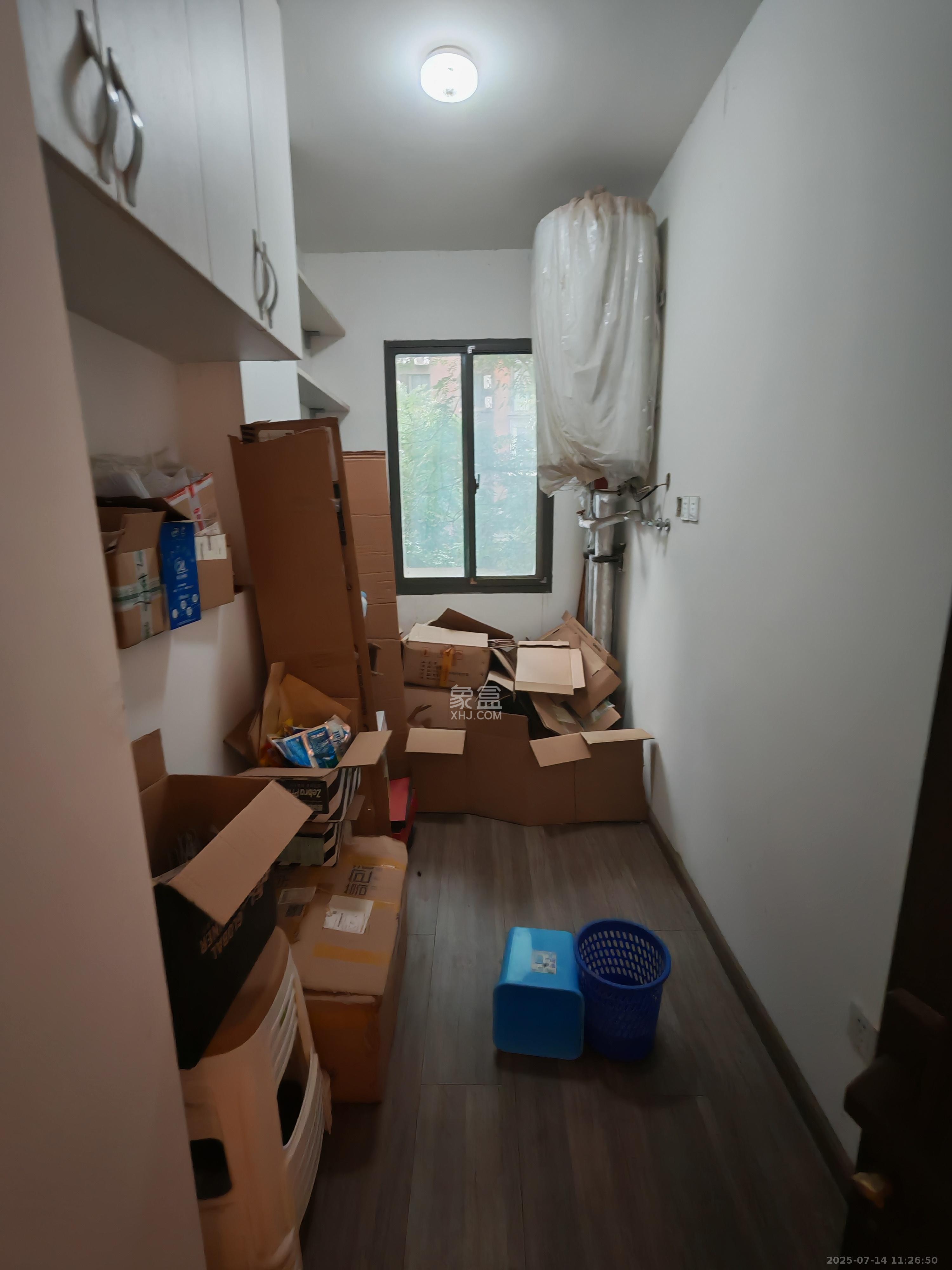 绿地公馆(绿地名邸)  4室2厅2卫    4000.0元/月 绿地公馆(绿地名邸)  4室2厅2卫    4000.0元/月室内图