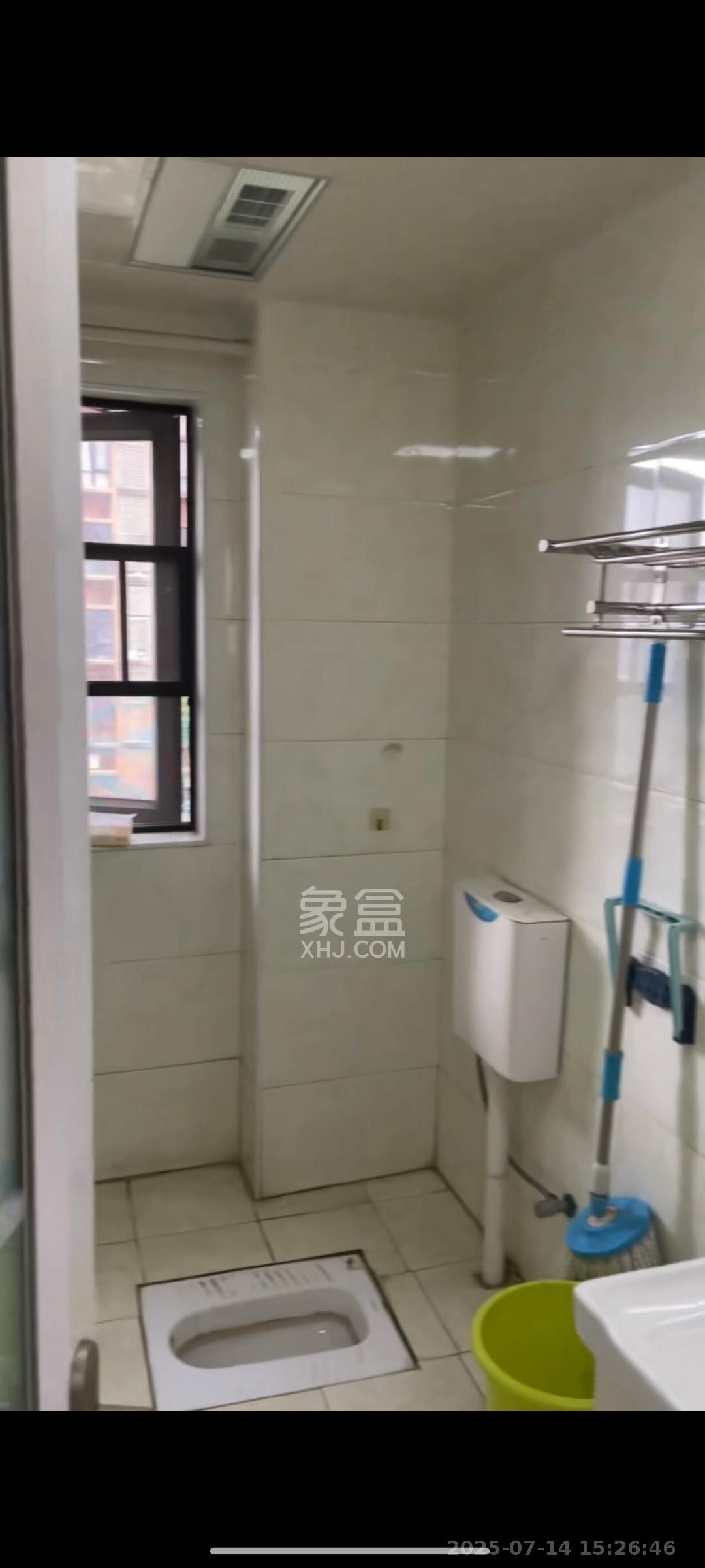麓谷明珠  2室1厅1卫   2200.00元/月室内图