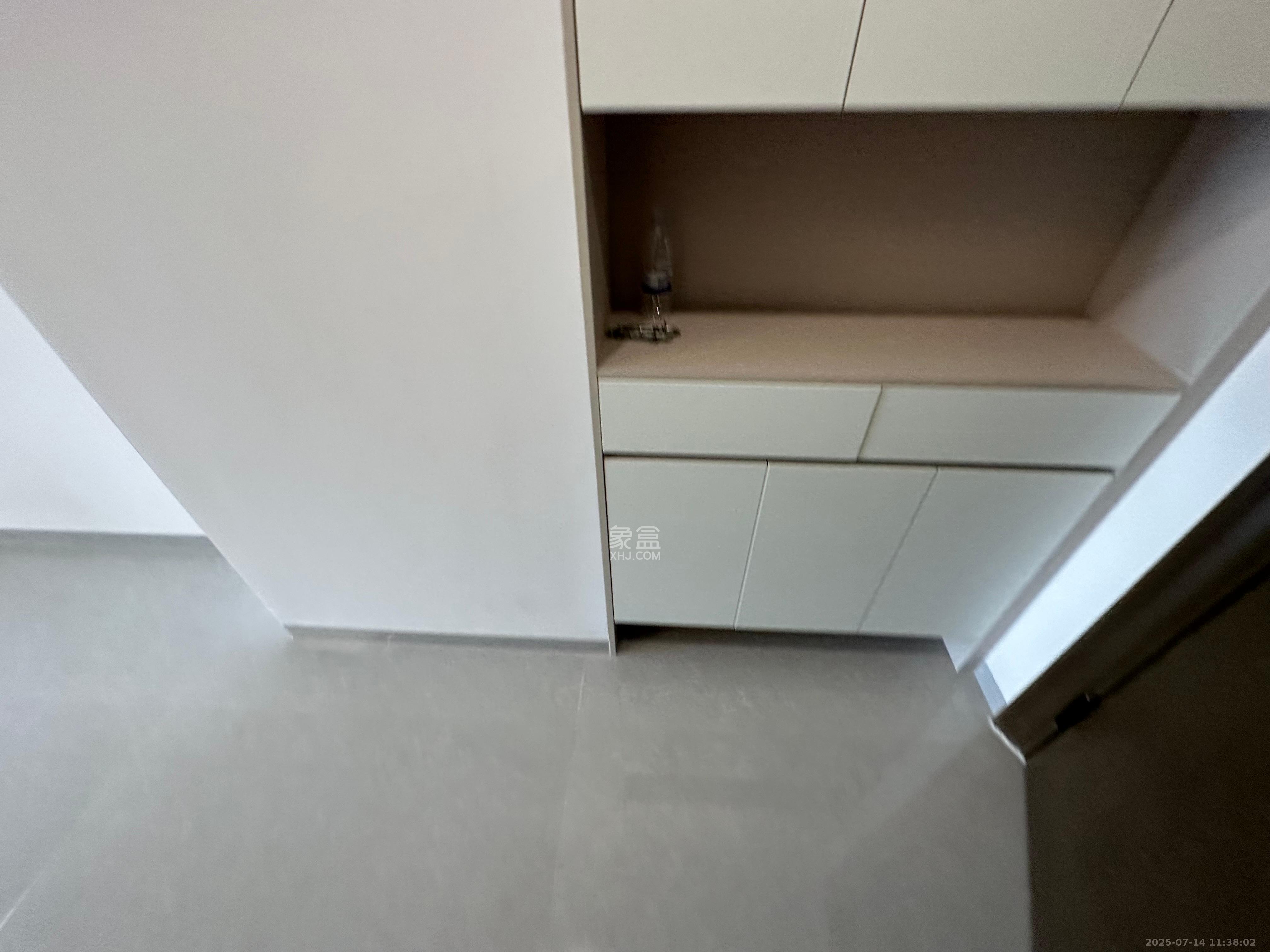 嘉裕大厦  1室1厅1卫   1600.00元/月室内图