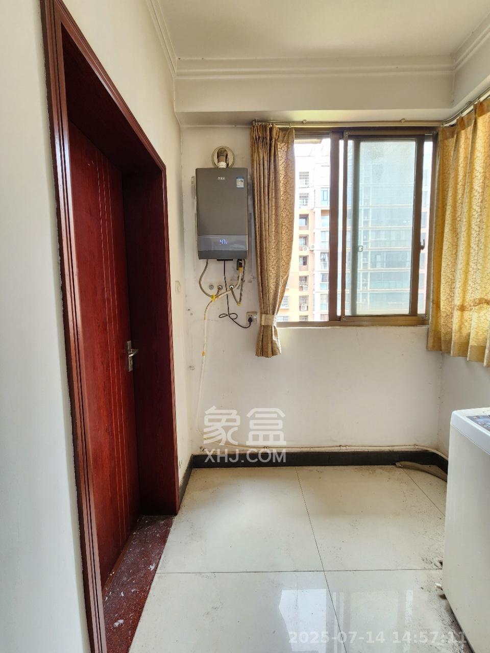 西岸润泽府  4室2厅2卫    3200.0元/月室内图